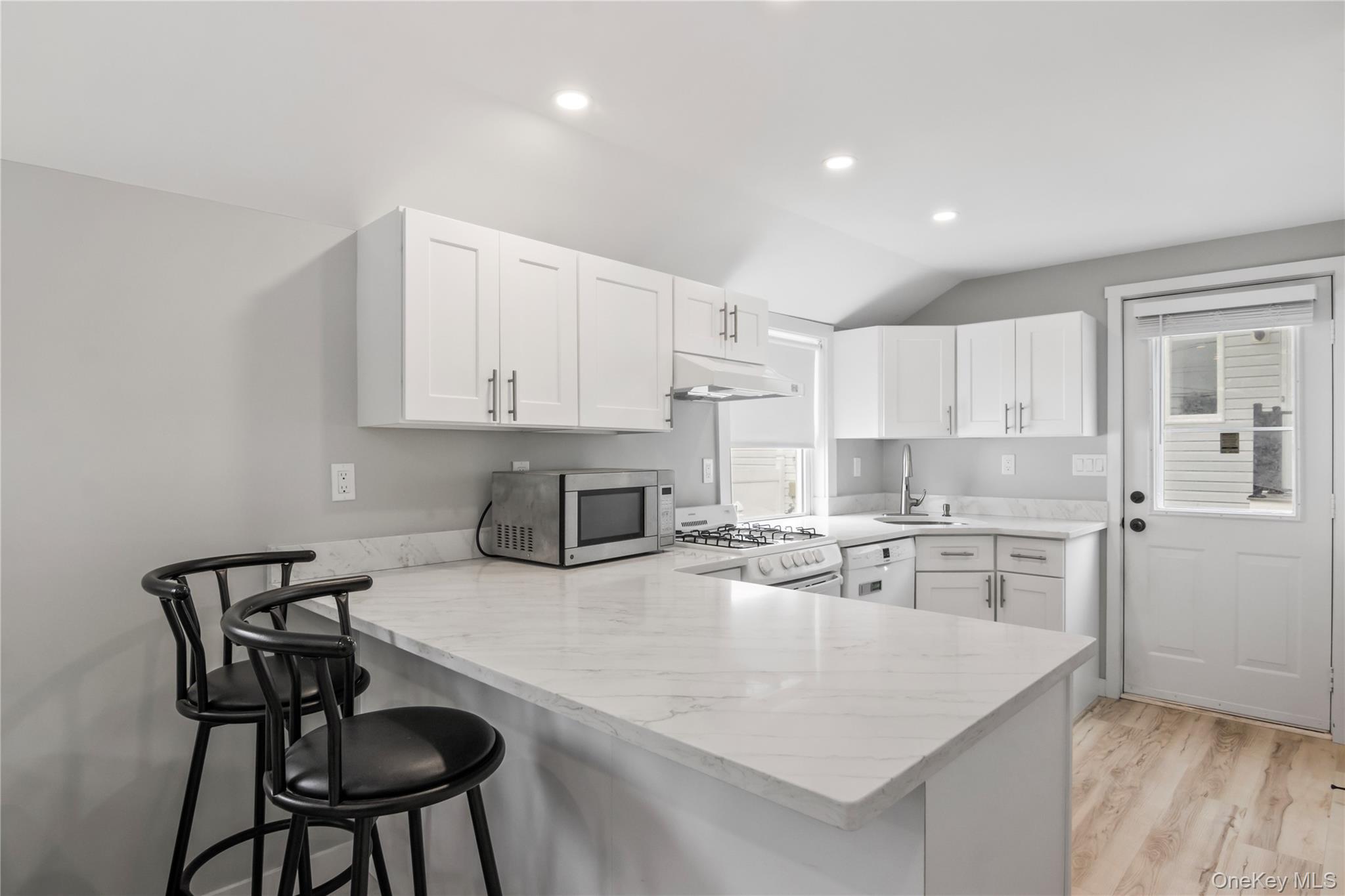 19 Pine Lane, Bayville, NY 11709