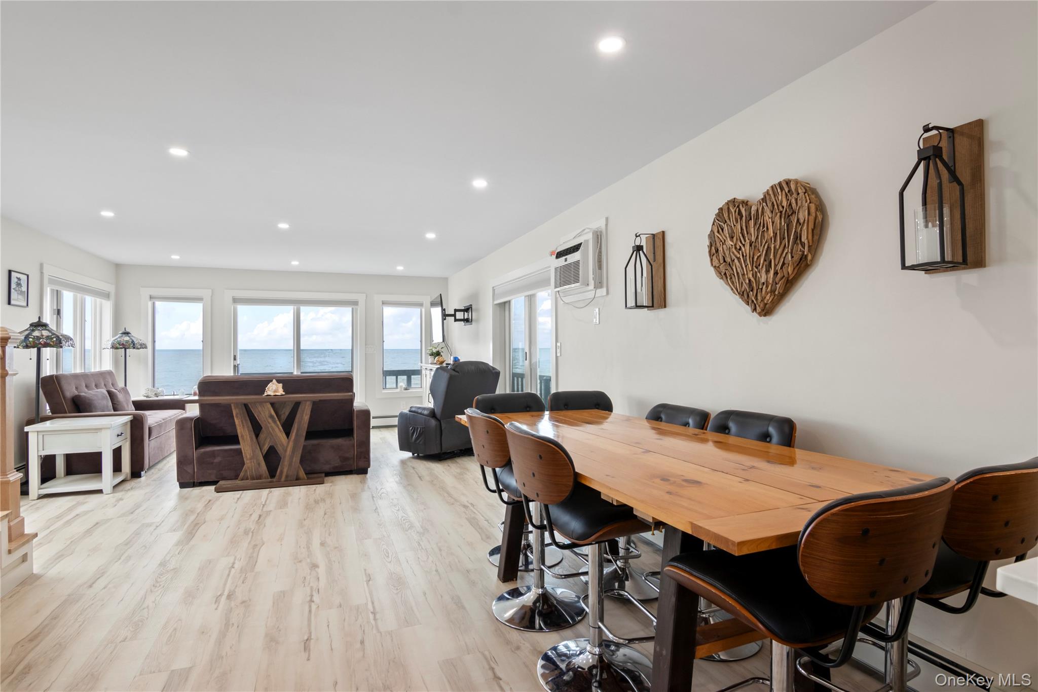 19 Pine Lane, Bayville, NY 11709