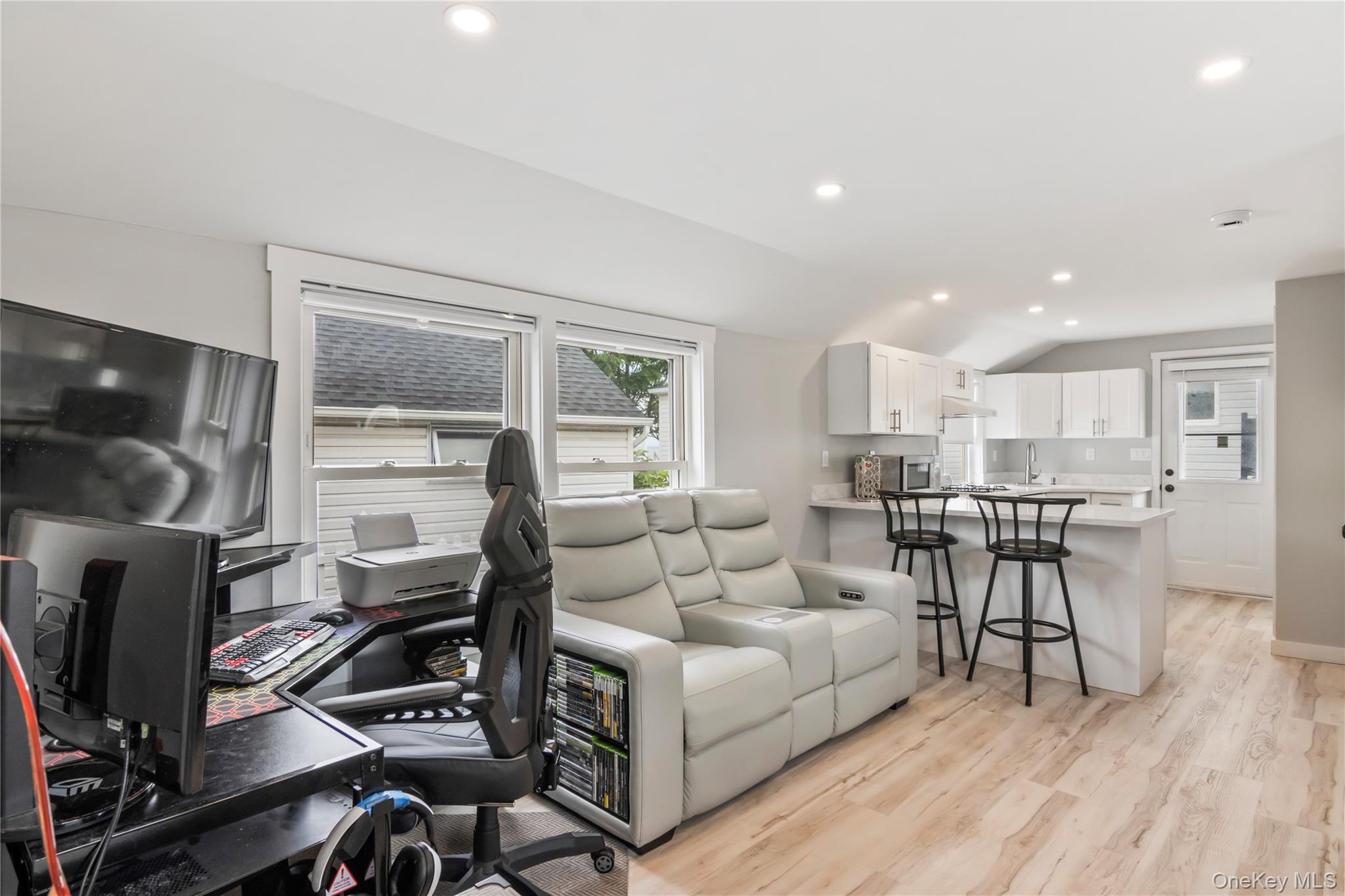 19 Pine Lane, Bayville, NY 11709