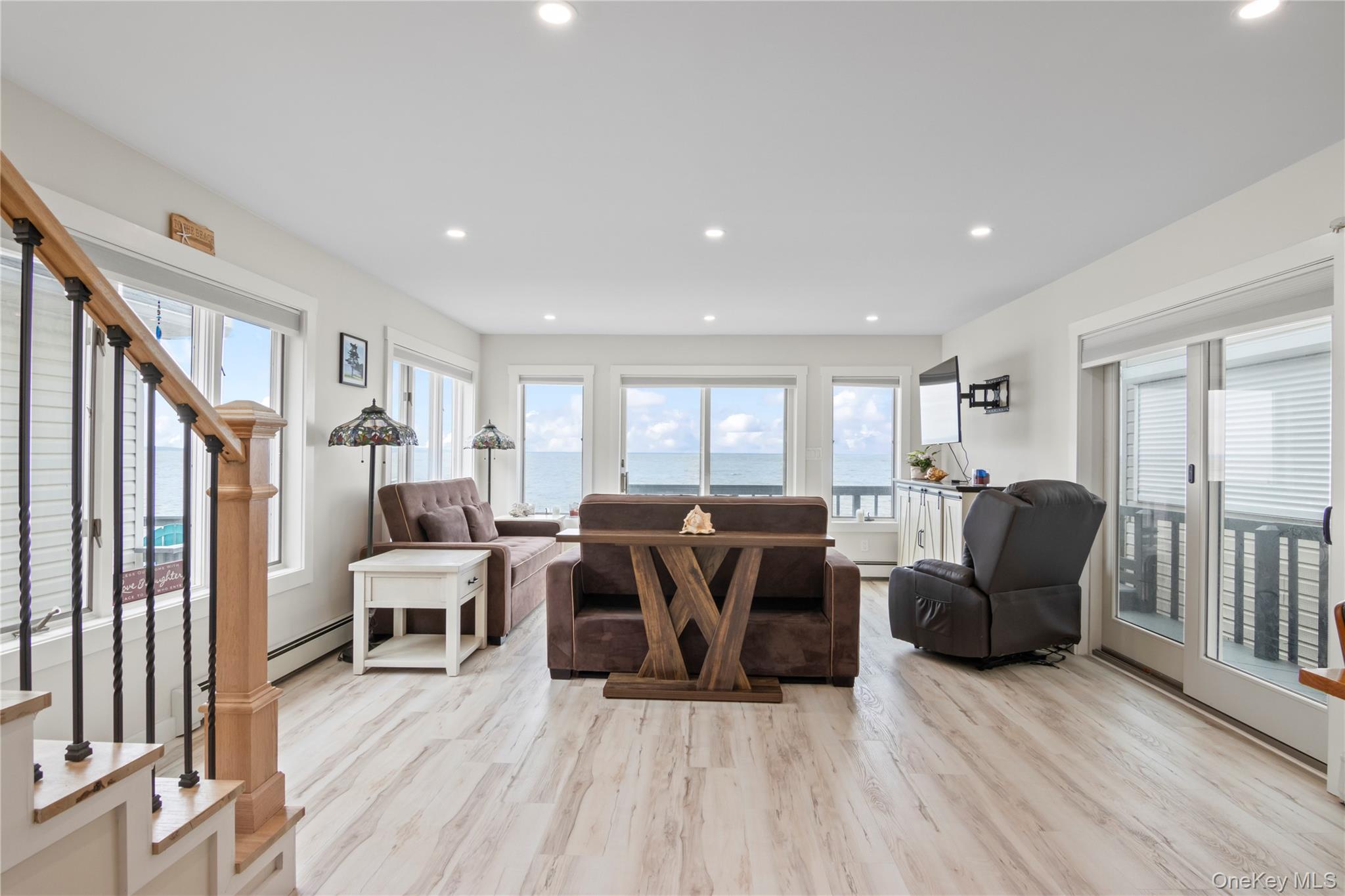 19 Pine Lane, Bayville, NY 11709