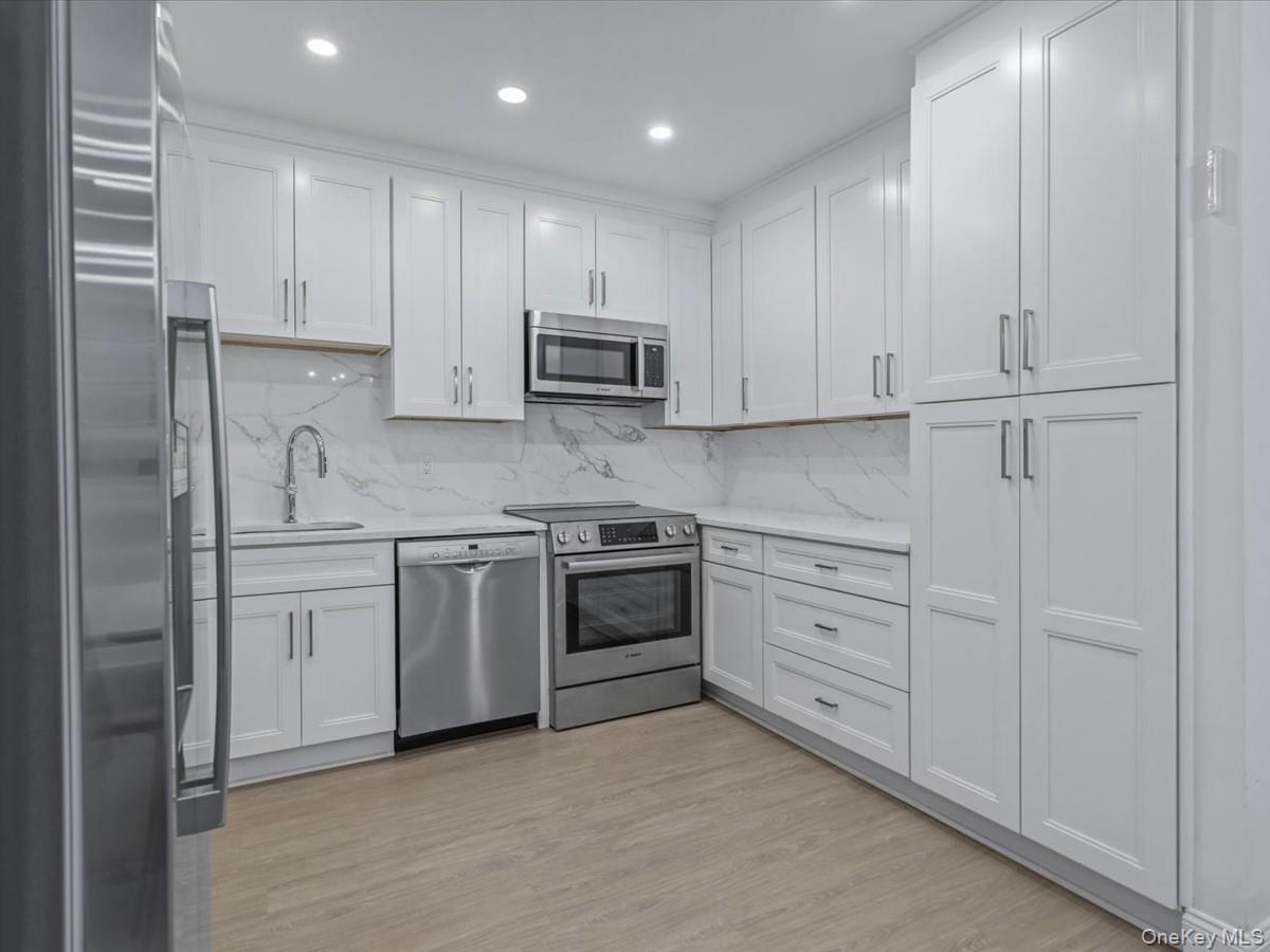 1 Kensington # 107, Great Neck, NY 11021