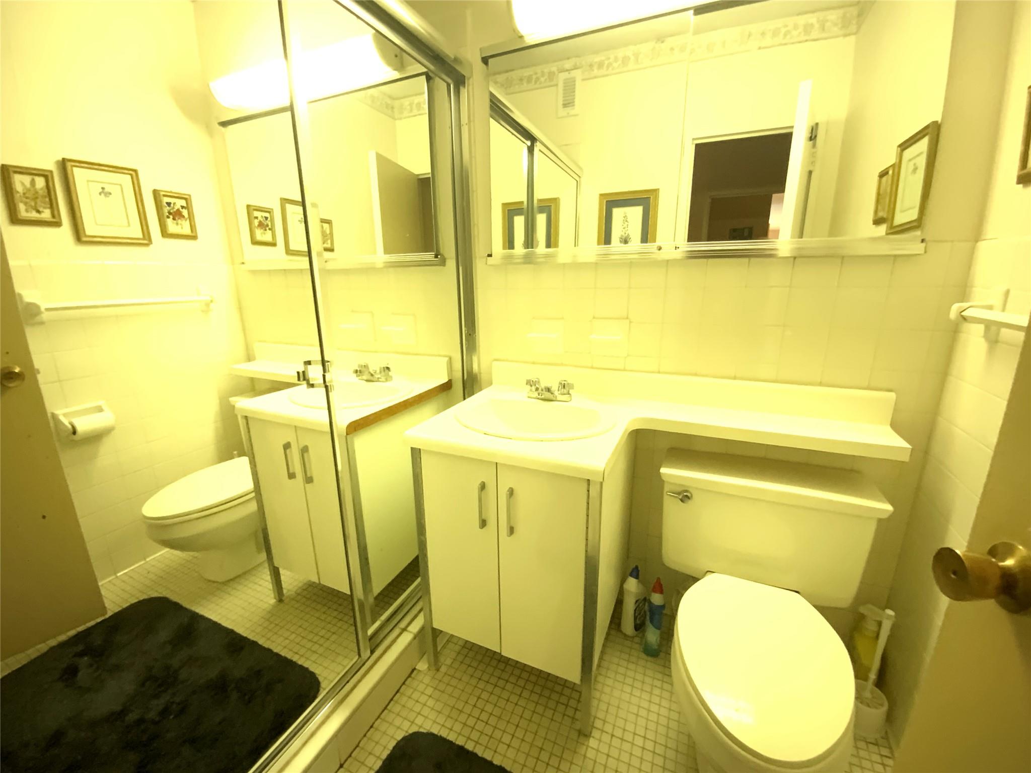 27110 Grand Central Parkway # 5A, Floral Park, NY 11005