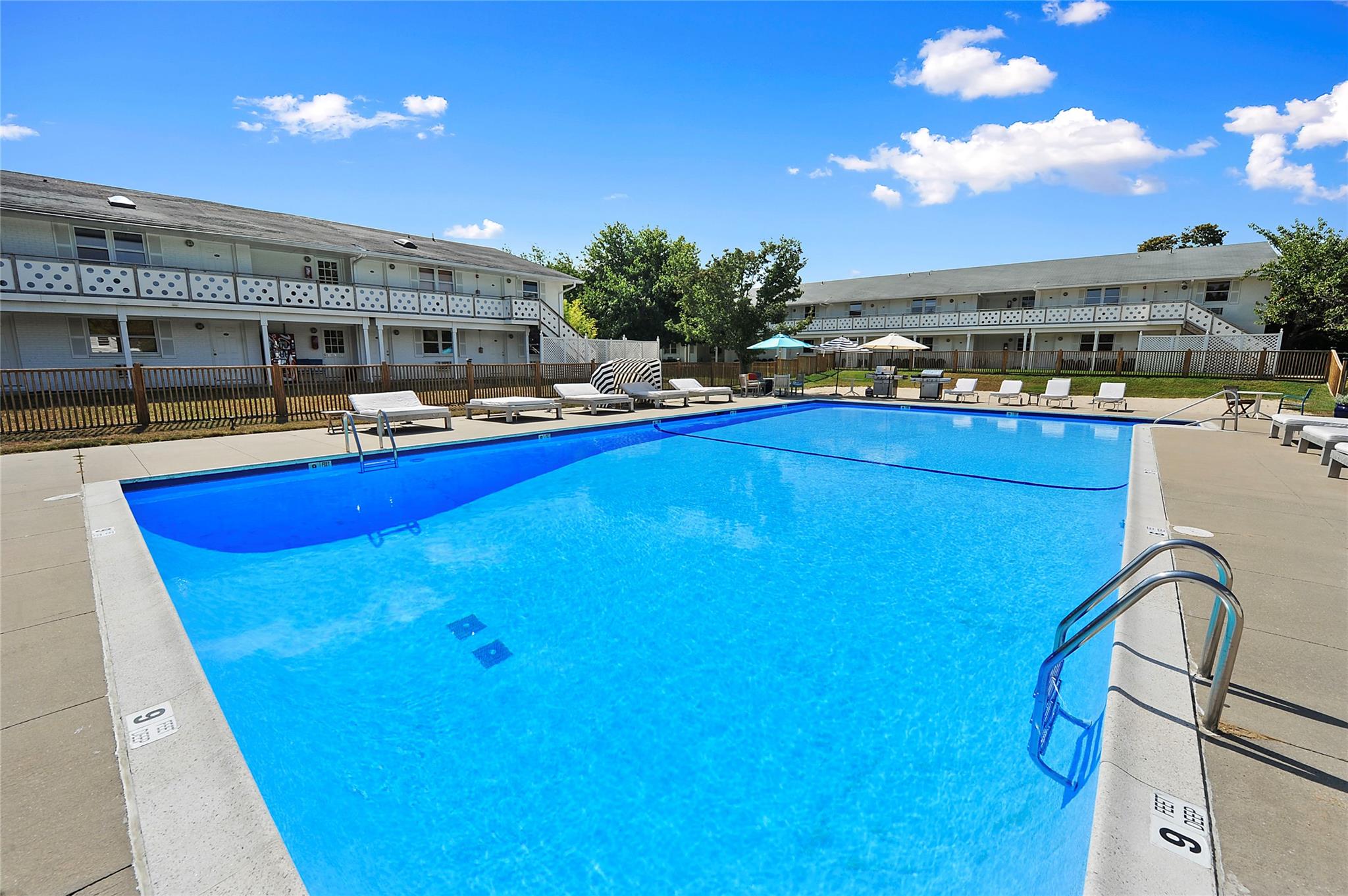 1655 County Road 39, Southampton, NY 11968