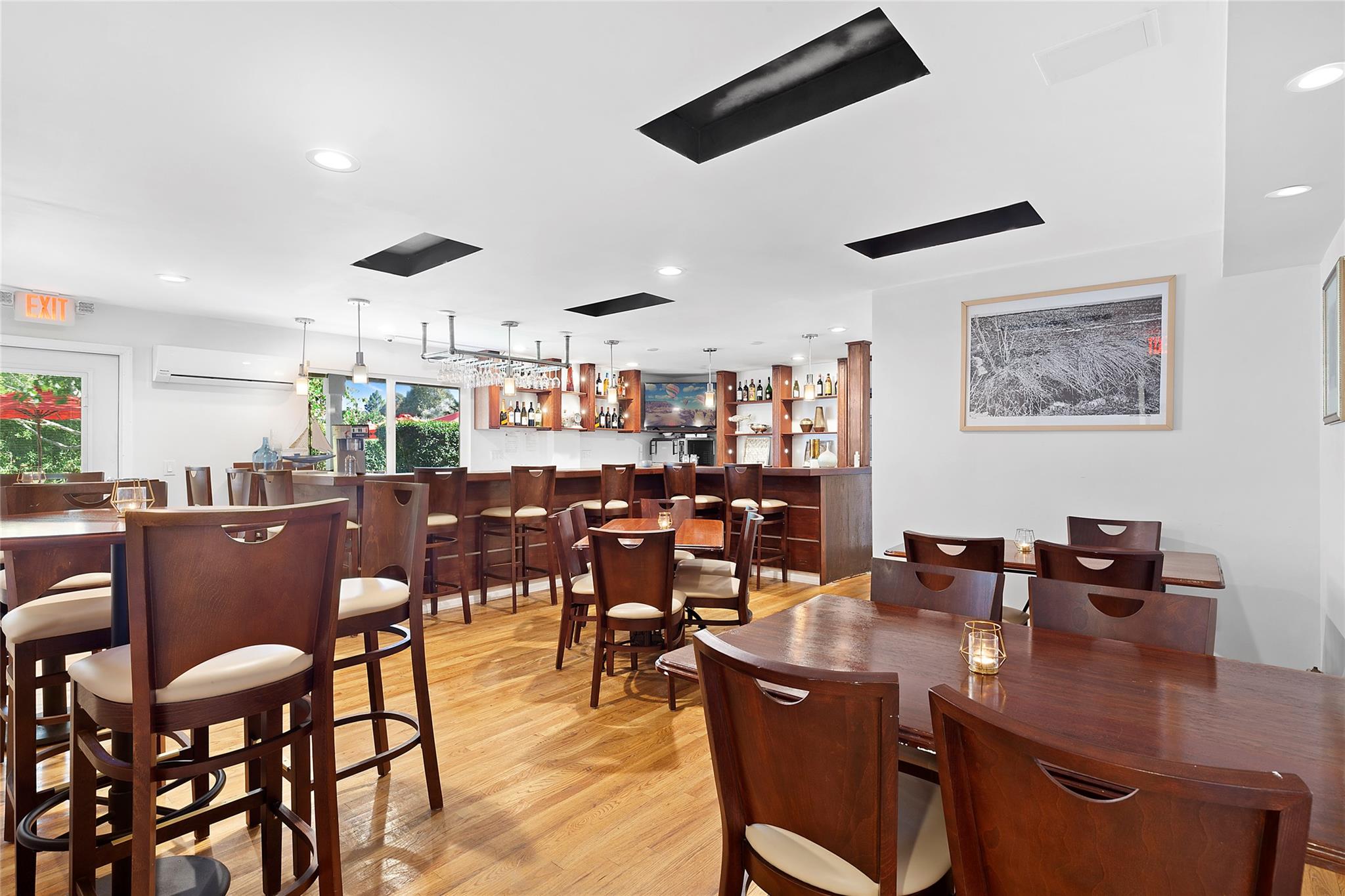 1655 County Road 39, Southampton, NY 11968