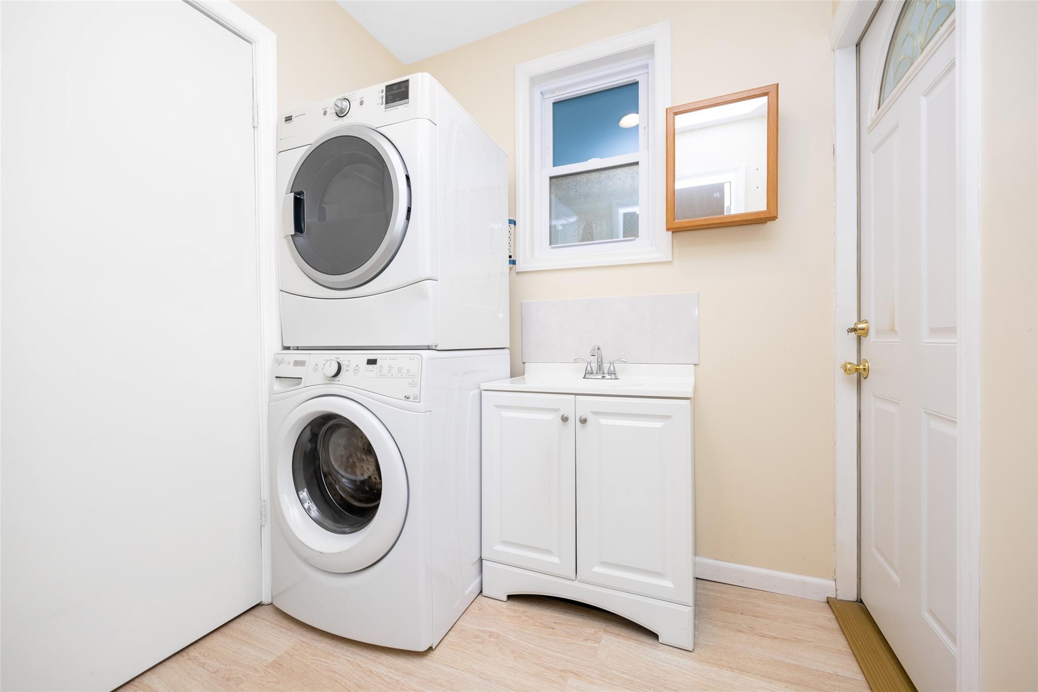 4 Wagon Lane, Levittown, NY 11756