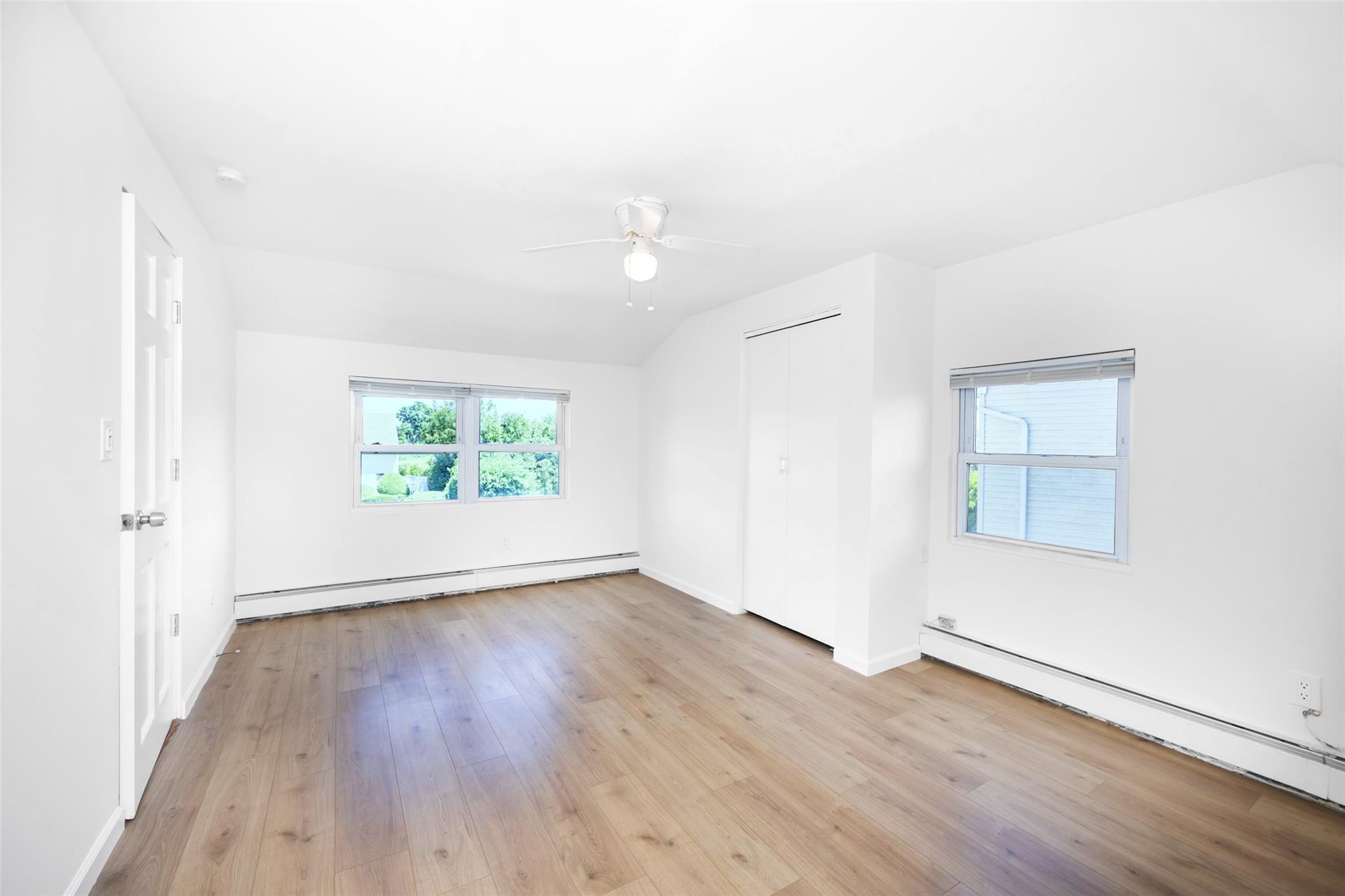 4 Wagon Lane, Levittown, NY 11756