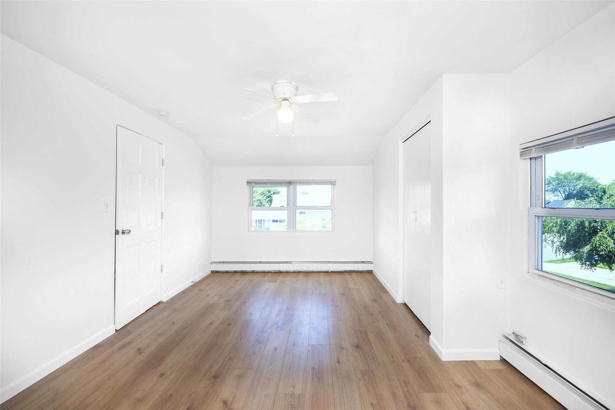 4 Wagon Lane, Levittown, NY 11756