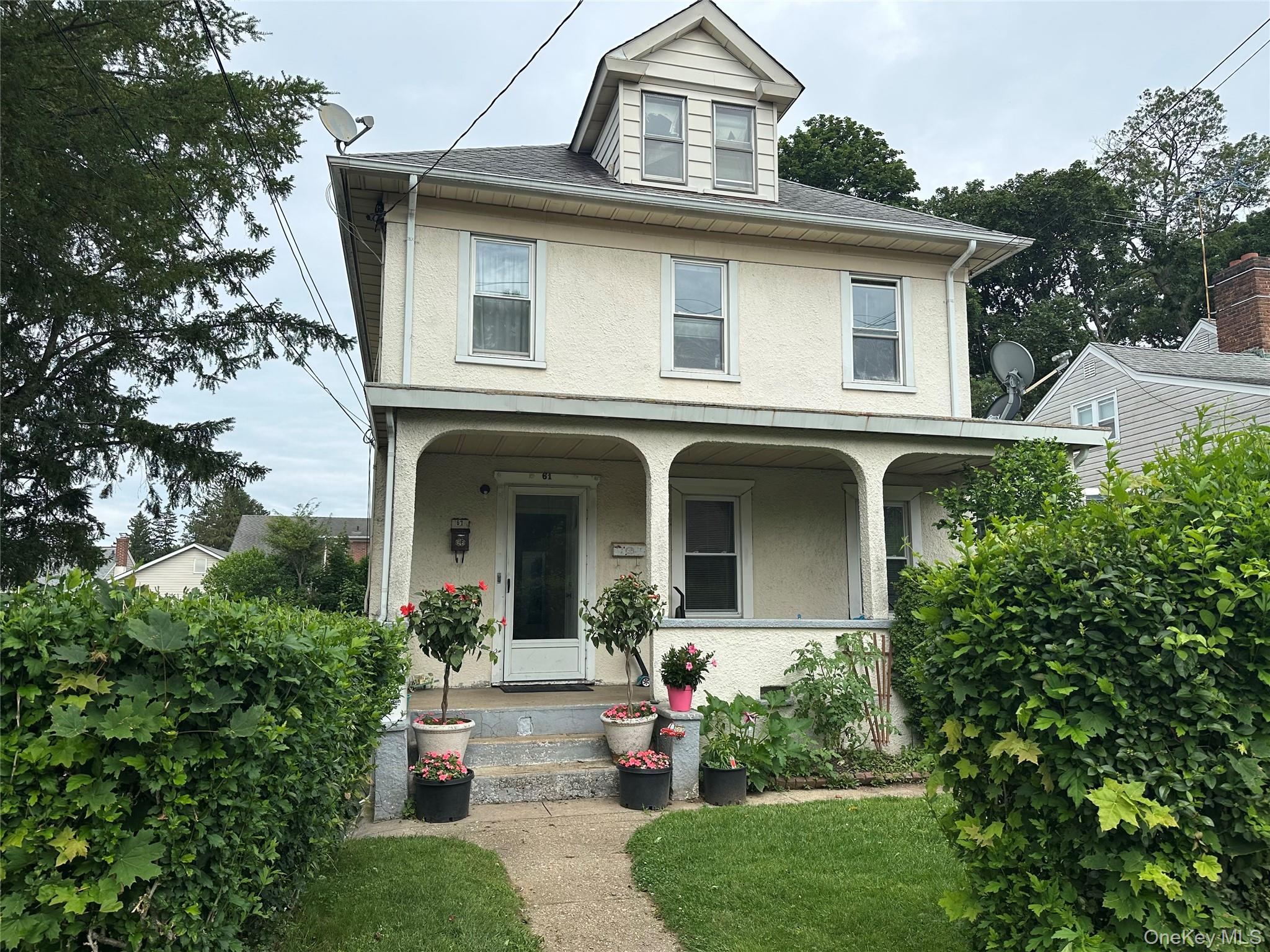 61 Nassau Avenue # 1st Fl, Glen Cove, NY 11542