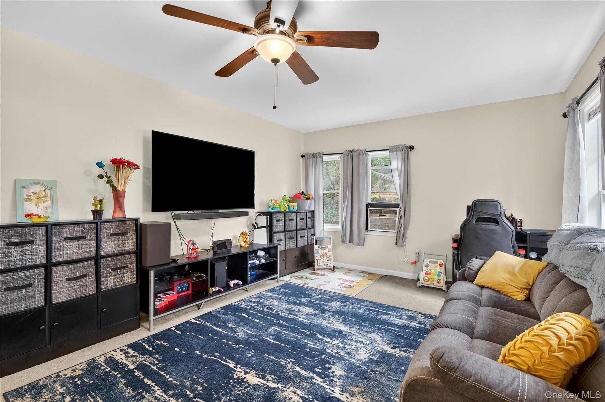 8 First Street, Godeffroy, NY 12729