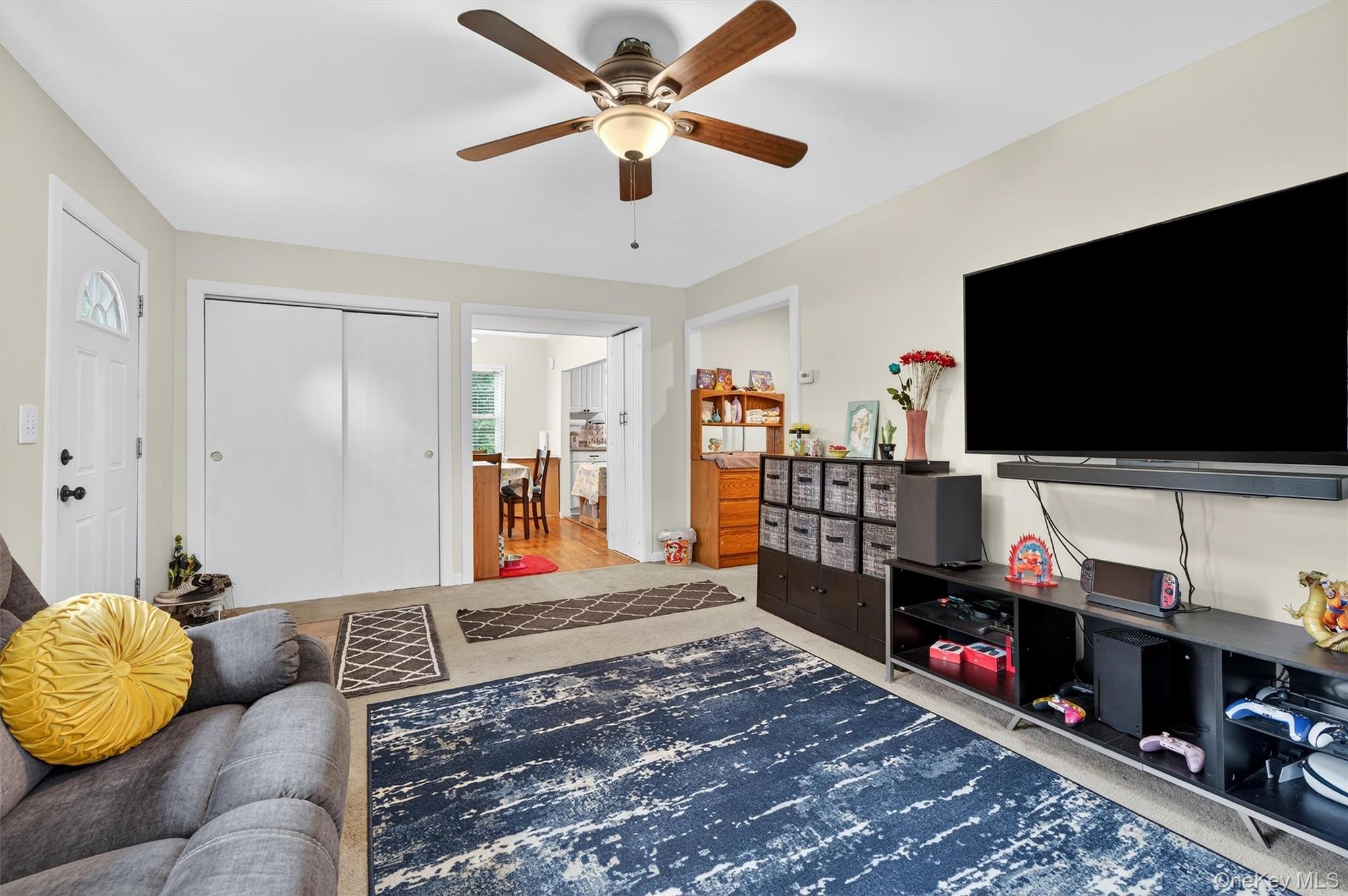 8 First Street, Godeffroy, NY 12729