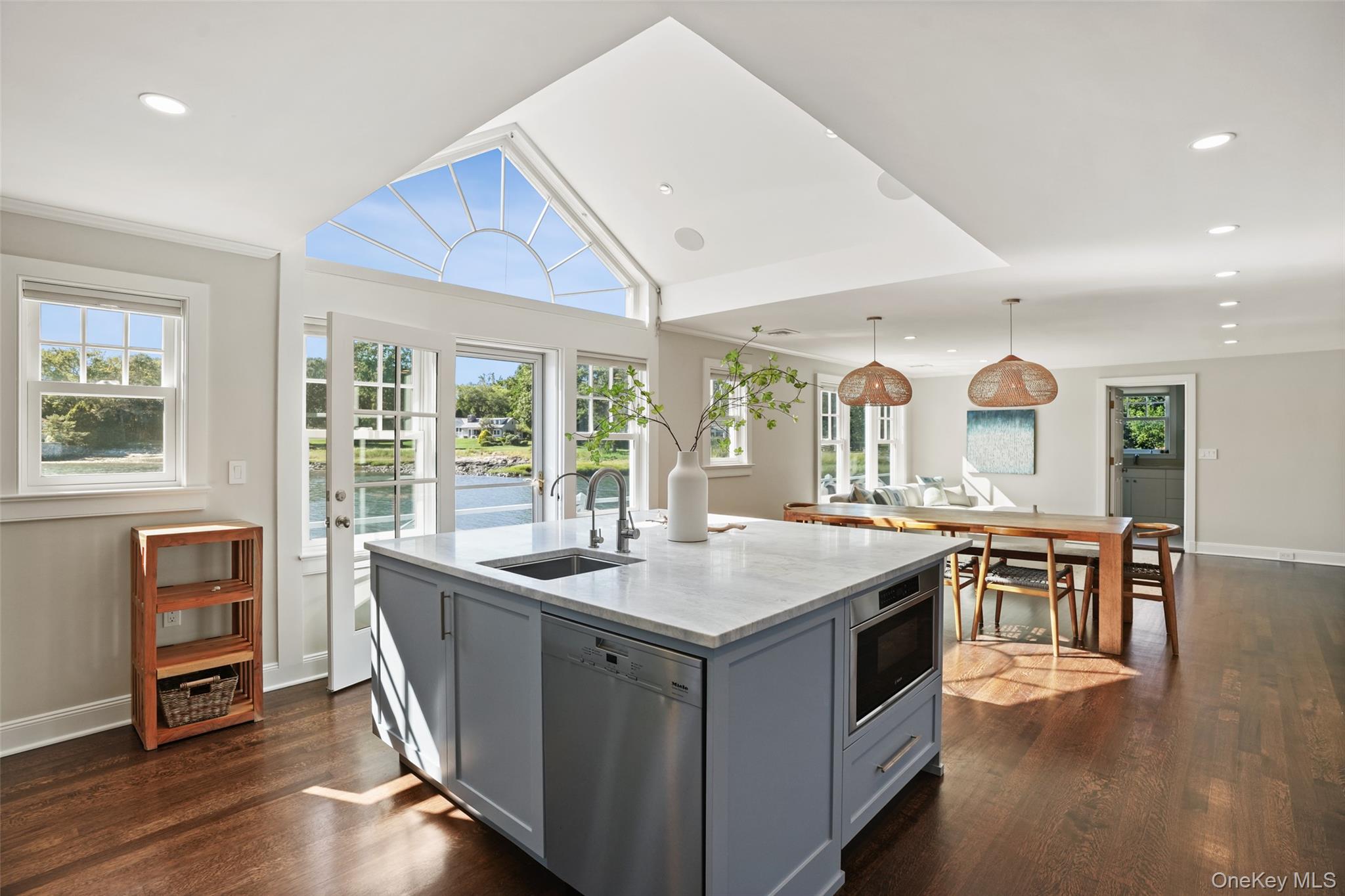 6 Pine Island Road, Rye, NY 10580