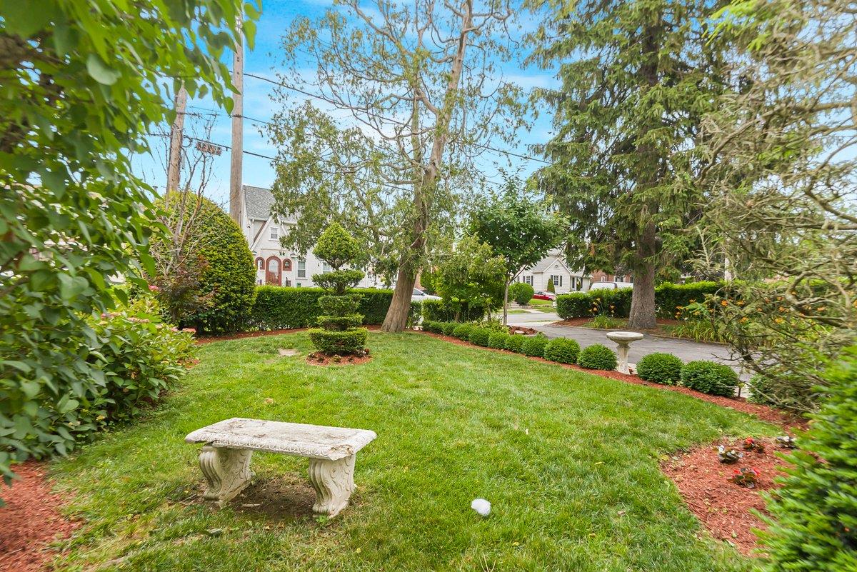 74 Borcher Avenue, Yonkers, NY 10704