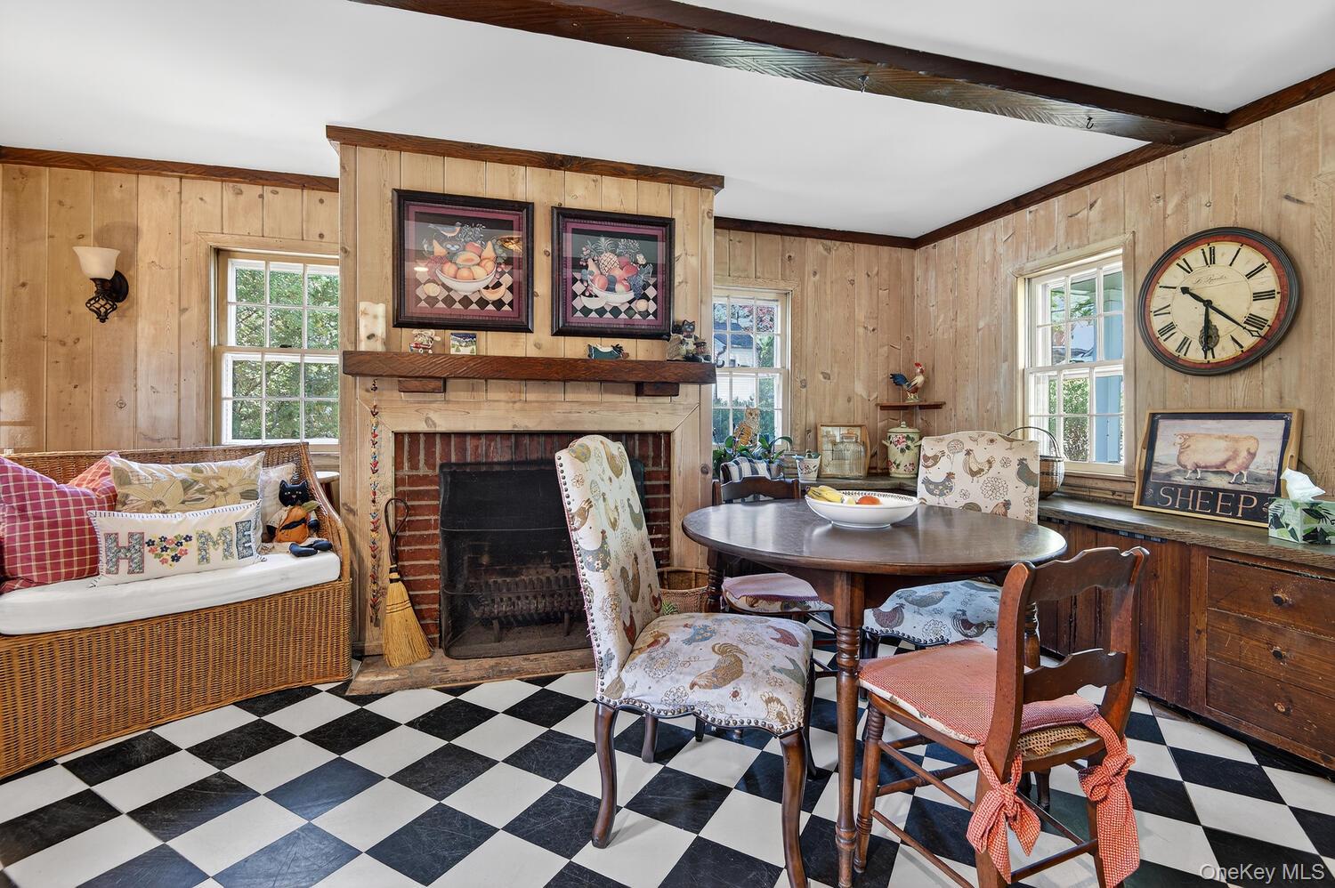 4 Parkview Terrace, Huntington, NY 11743