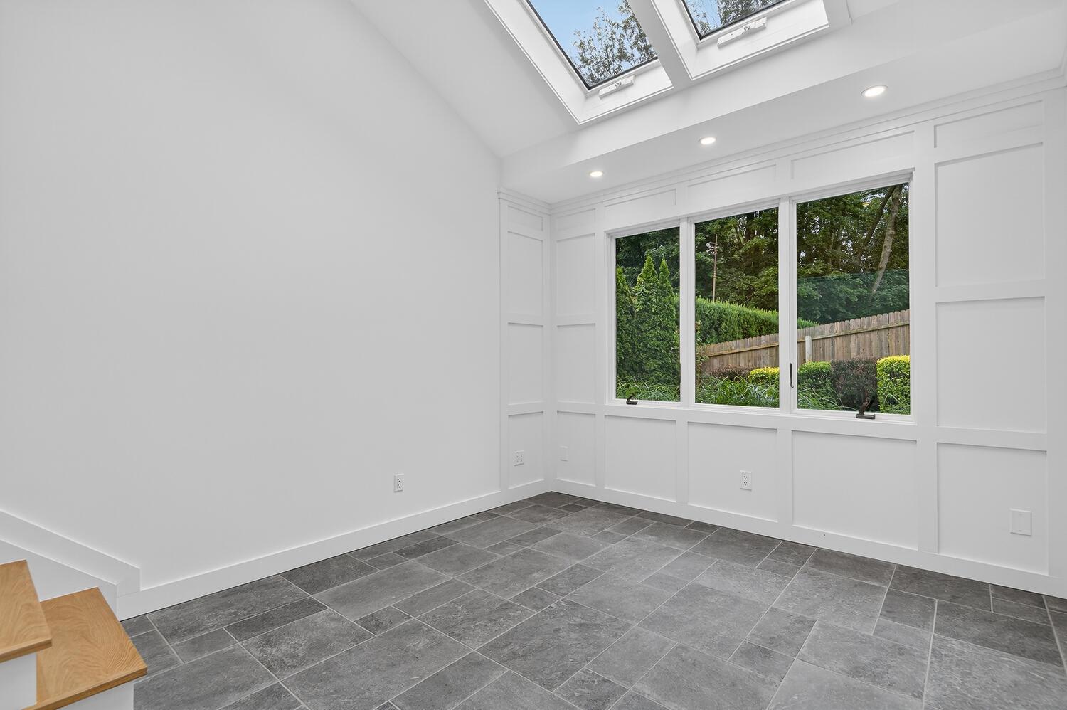 1A Briarwood Drive, Huntington, NY 11743