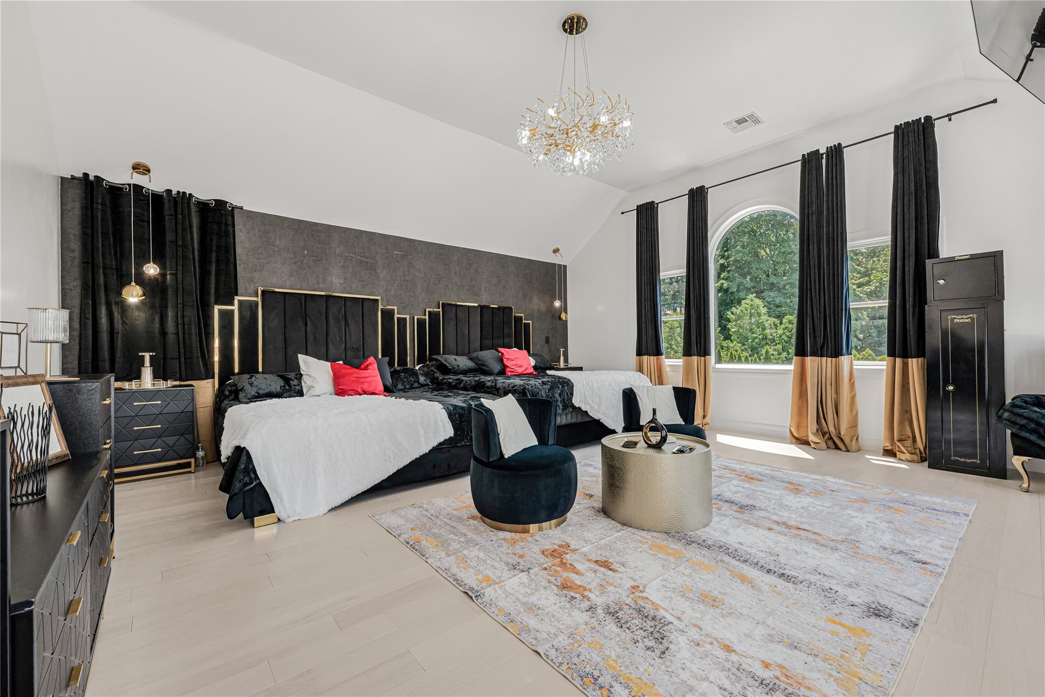 3 Fairview Lane, Glen Cove, NY 11542