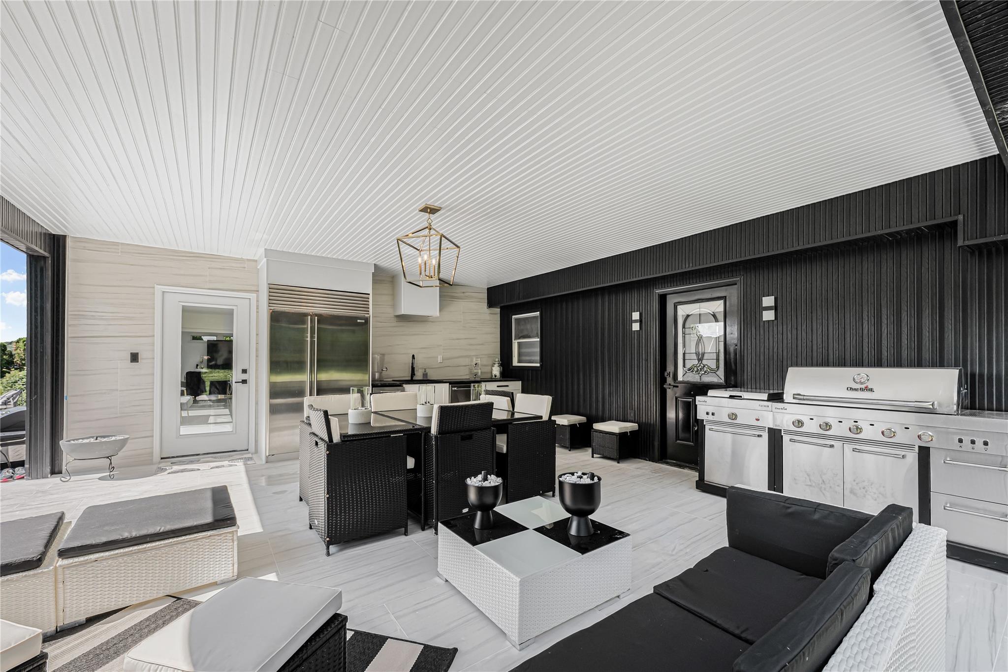 3 Fairview Lane, Glen Cove, NY 11542