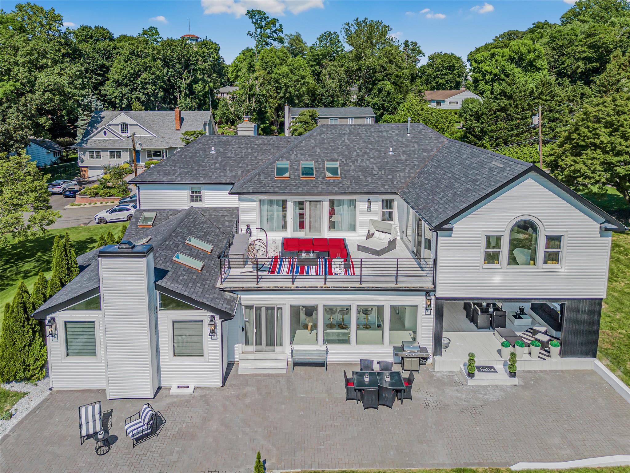 3 Fairview Lane, Glen Cove, NY 11542