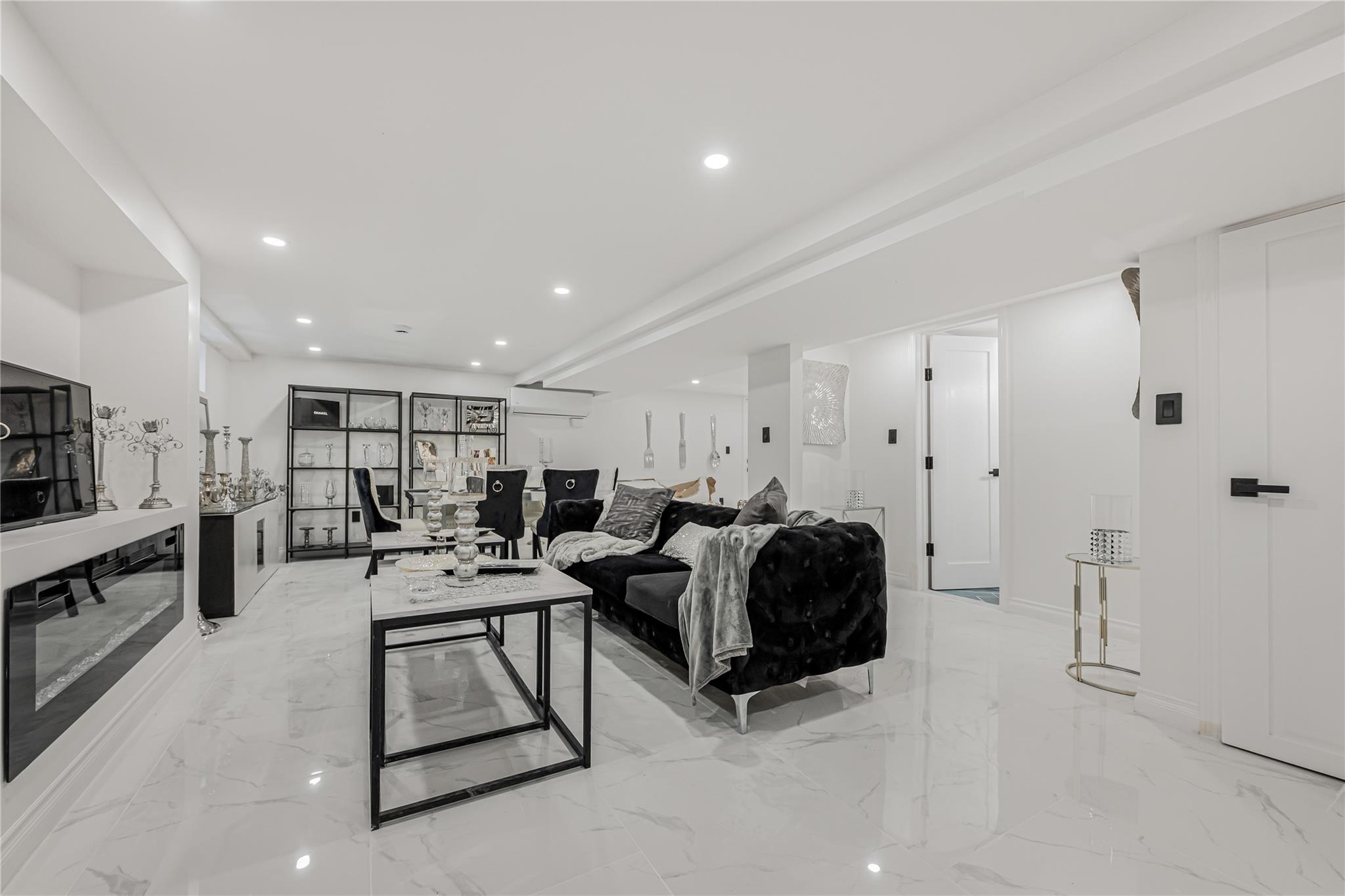 3 Fairview Lane, Glen Cove, NY 11542