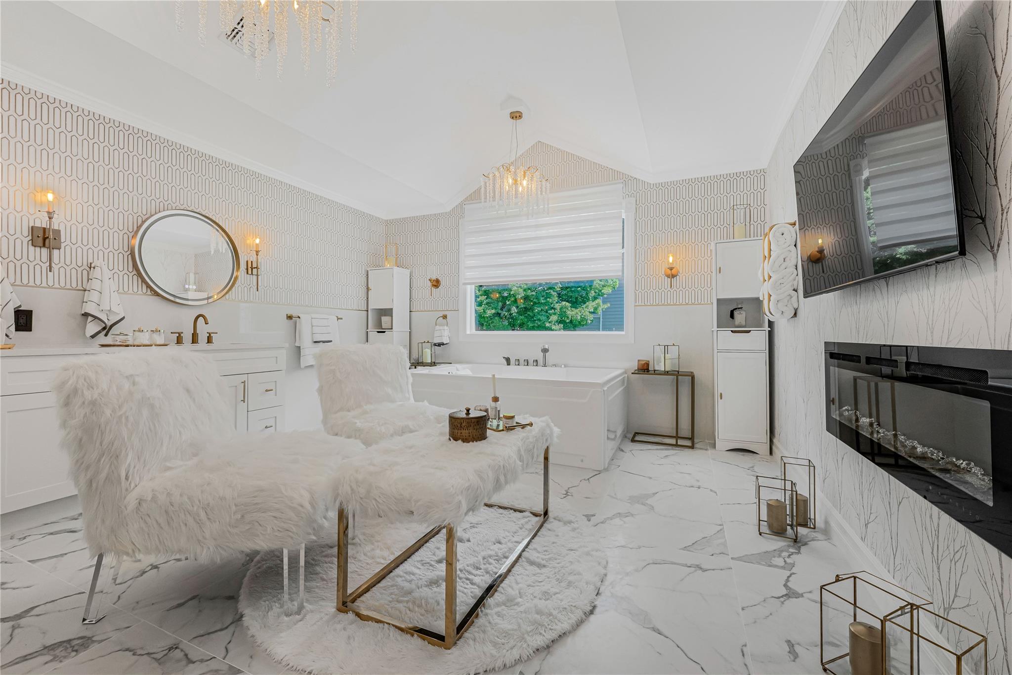 3 Fairview Lane, Glen Cove, NY 11542