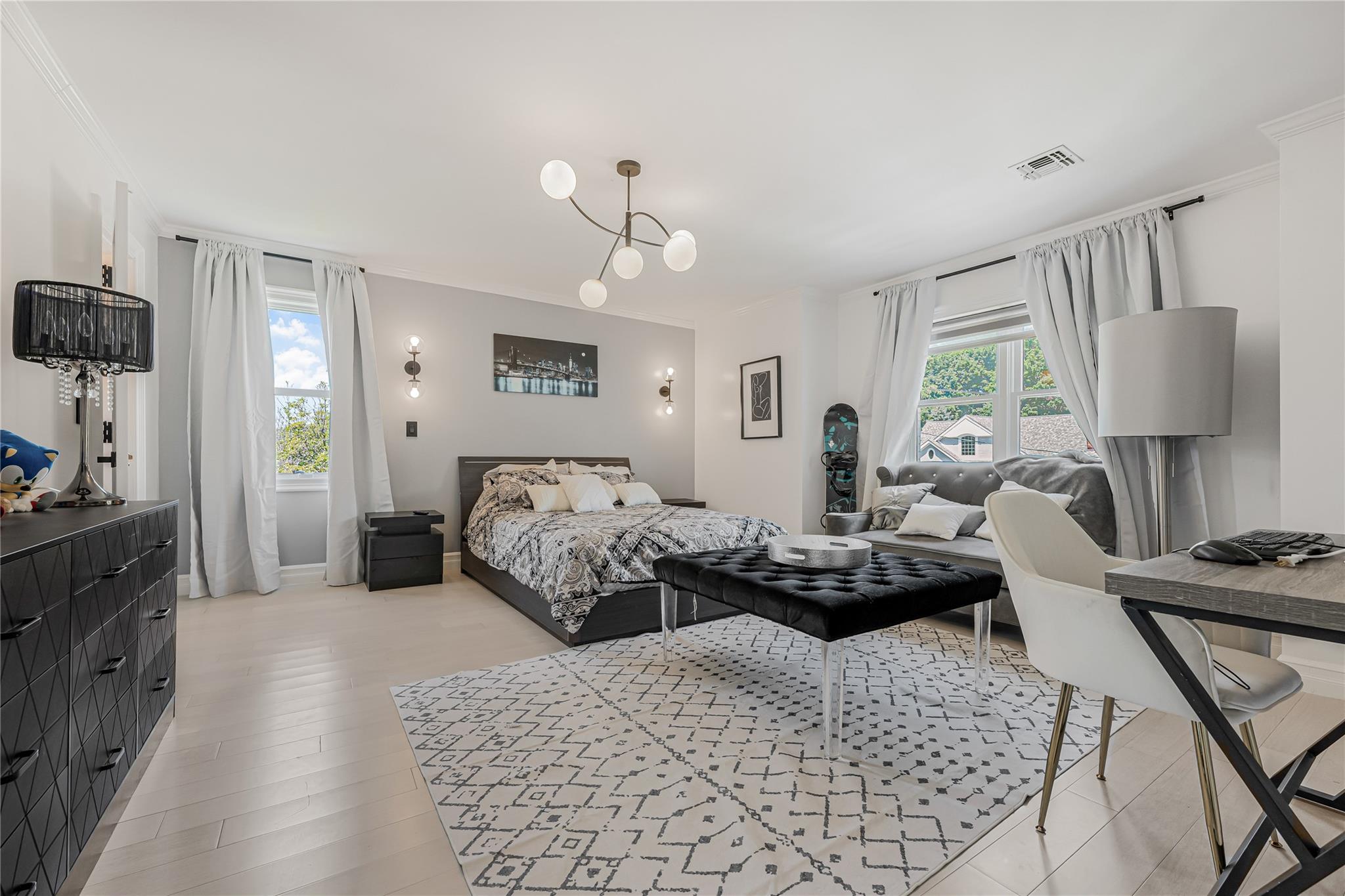 3 Fairview Lane, Glen Cove, NY 11542