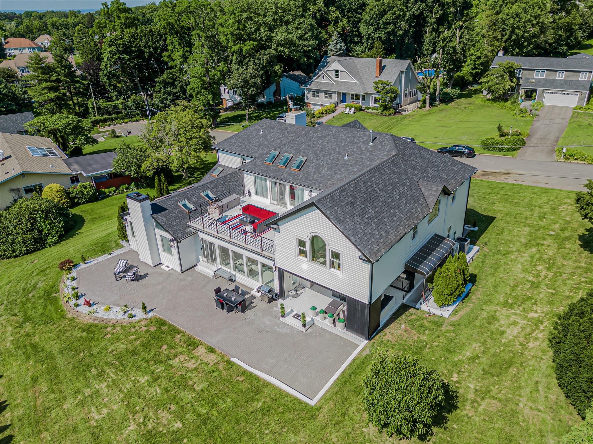 3 Fairview Lane, Glen Cove, NY 11542