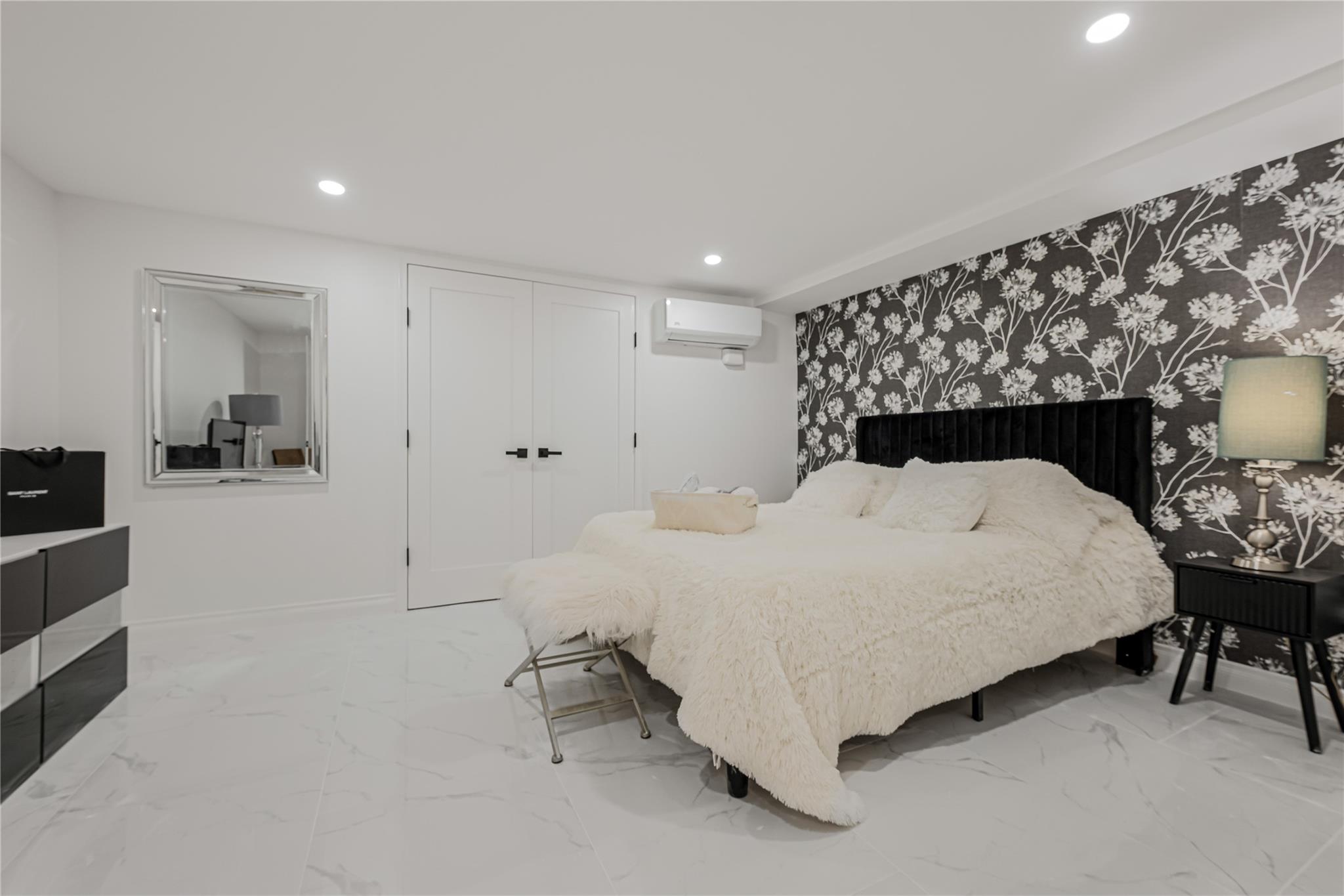 3 Fairview Lane, Glen Cove, NY 11542