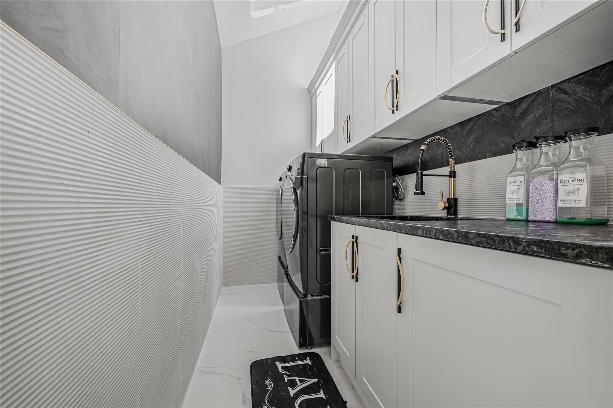 3 Fairview Lane, Glen Cove, NY 11542