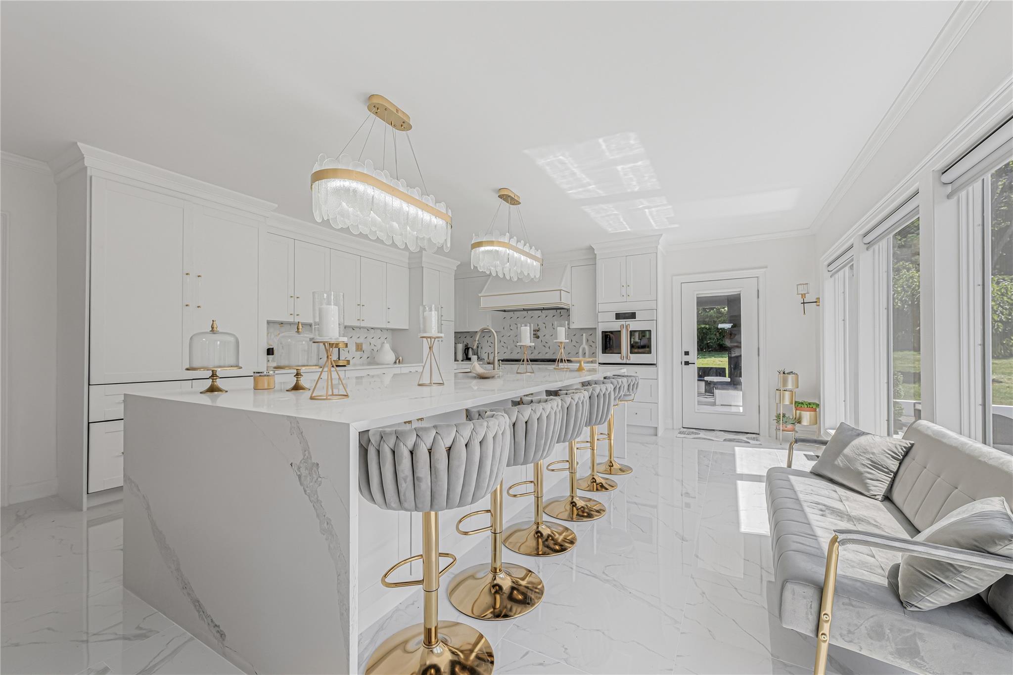 3 Fairview Lane, Glen Cove, NY 11542