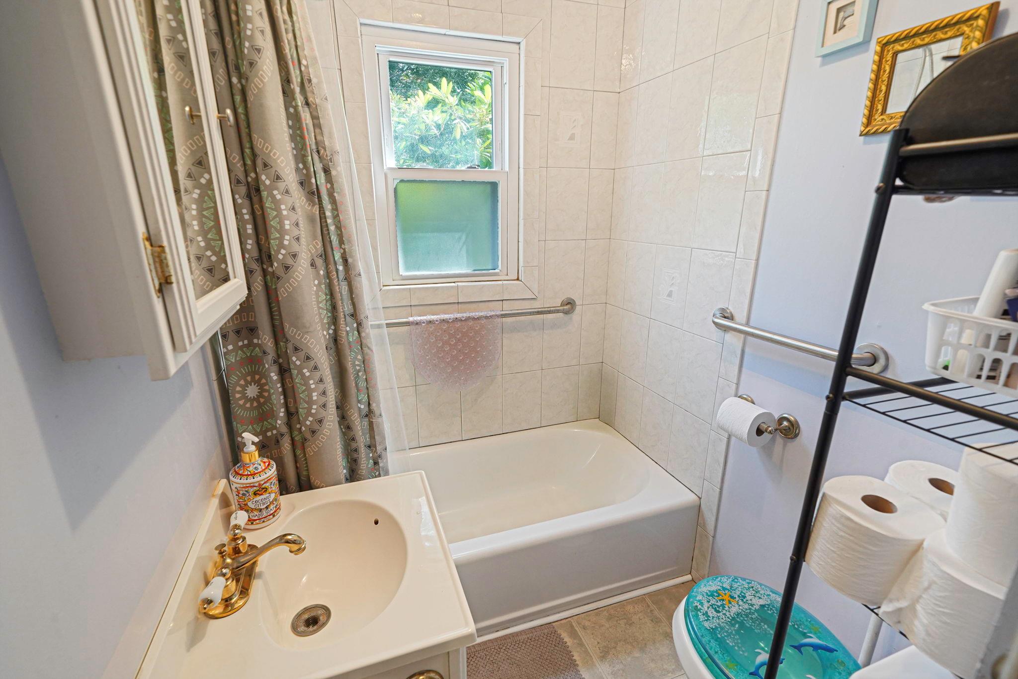 15 Youngs Avenue, Mattituck, NY 11952