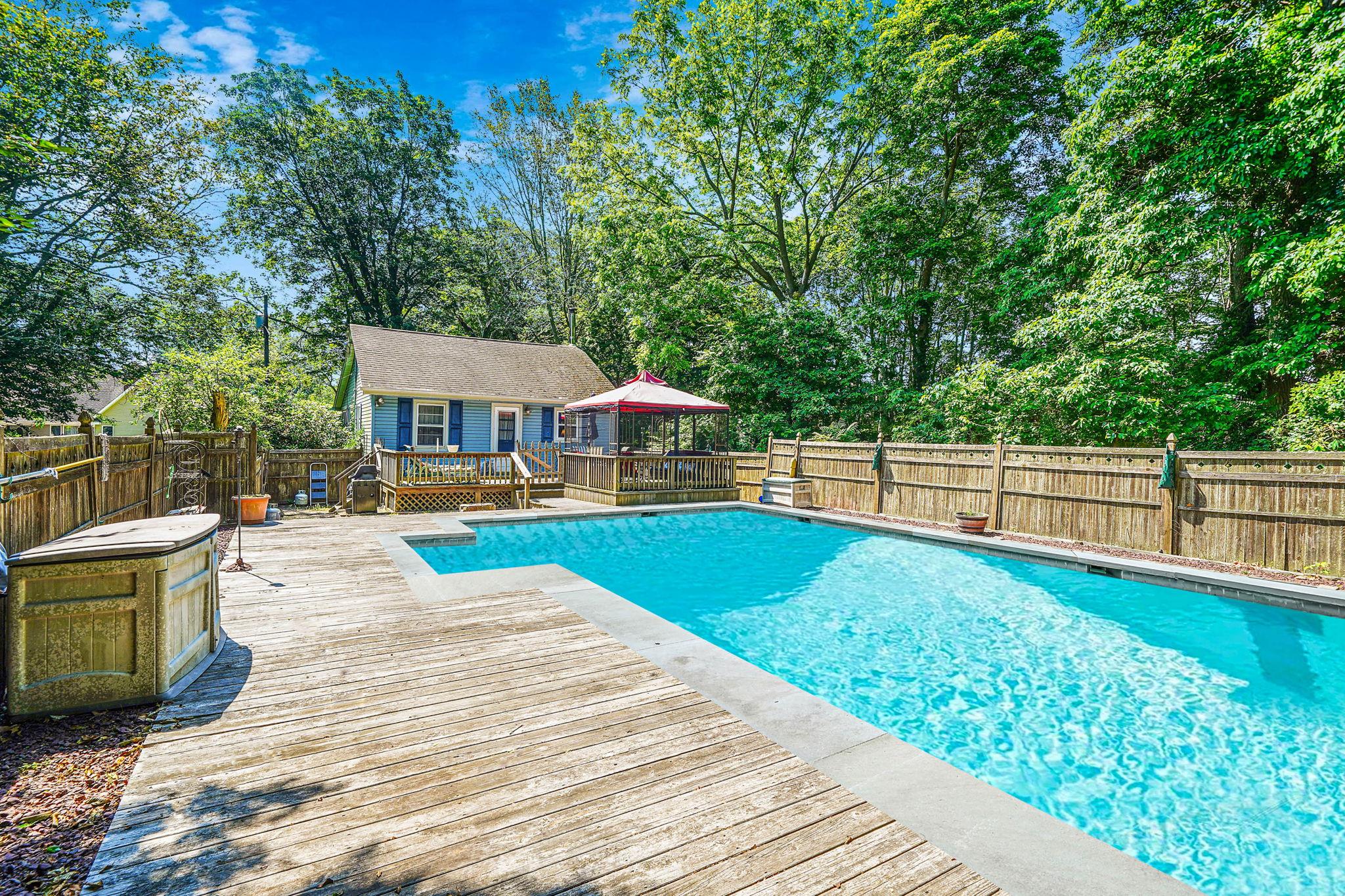 15 Youngs Avenue, Mattituck, NY 11952