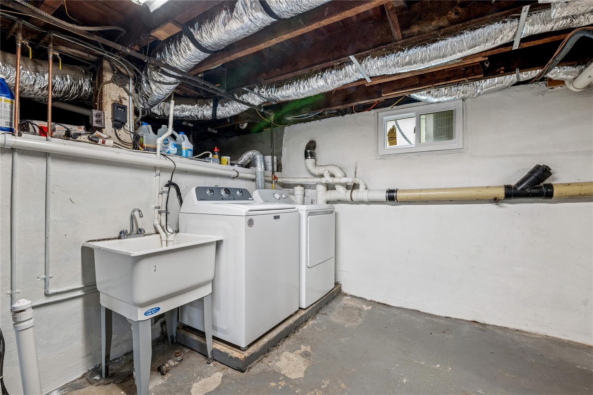 401 Ocean Avenue, Malverne, NY 11565