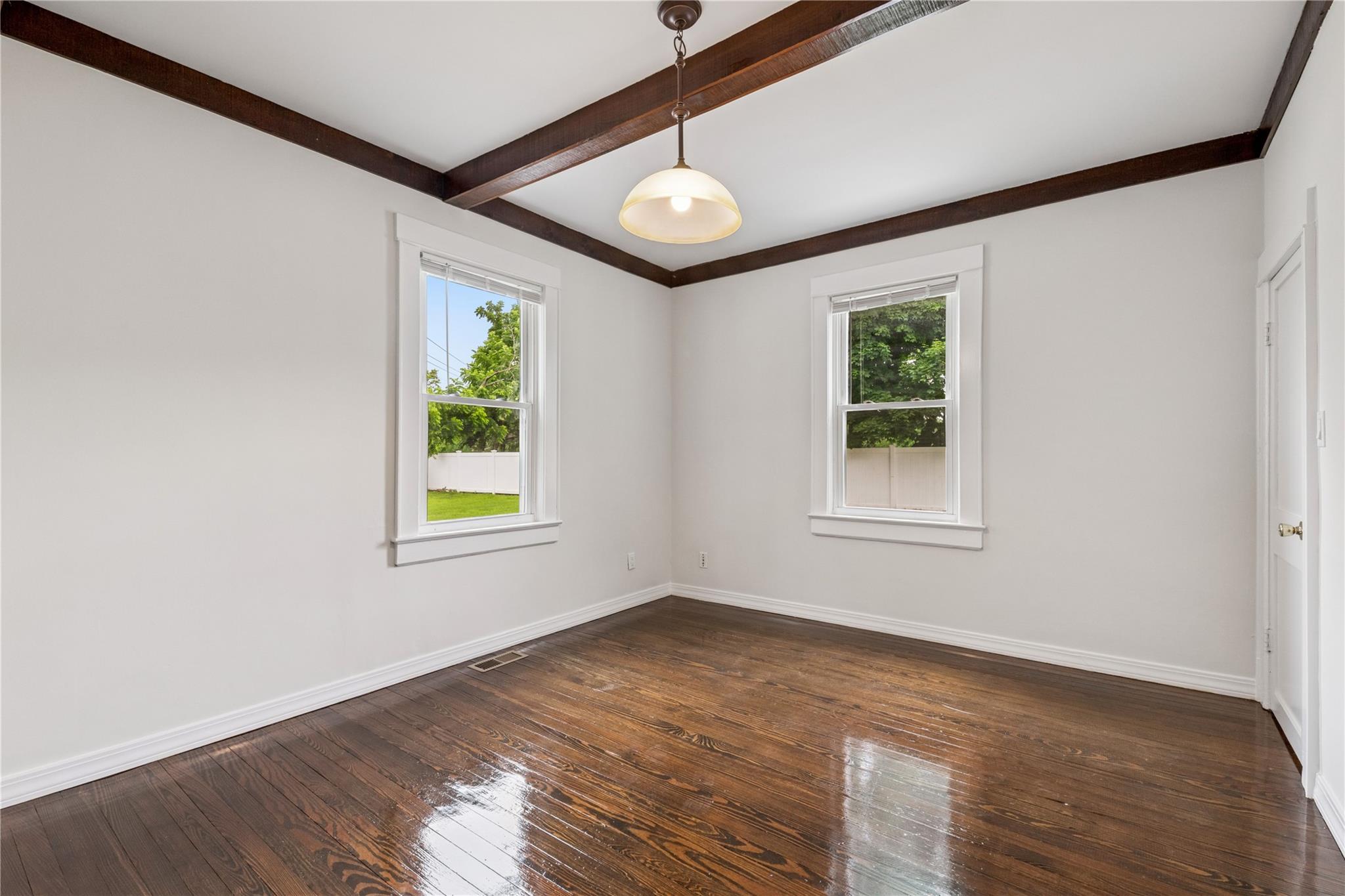 401 Ocean Avenue, Malverne, NY 11565