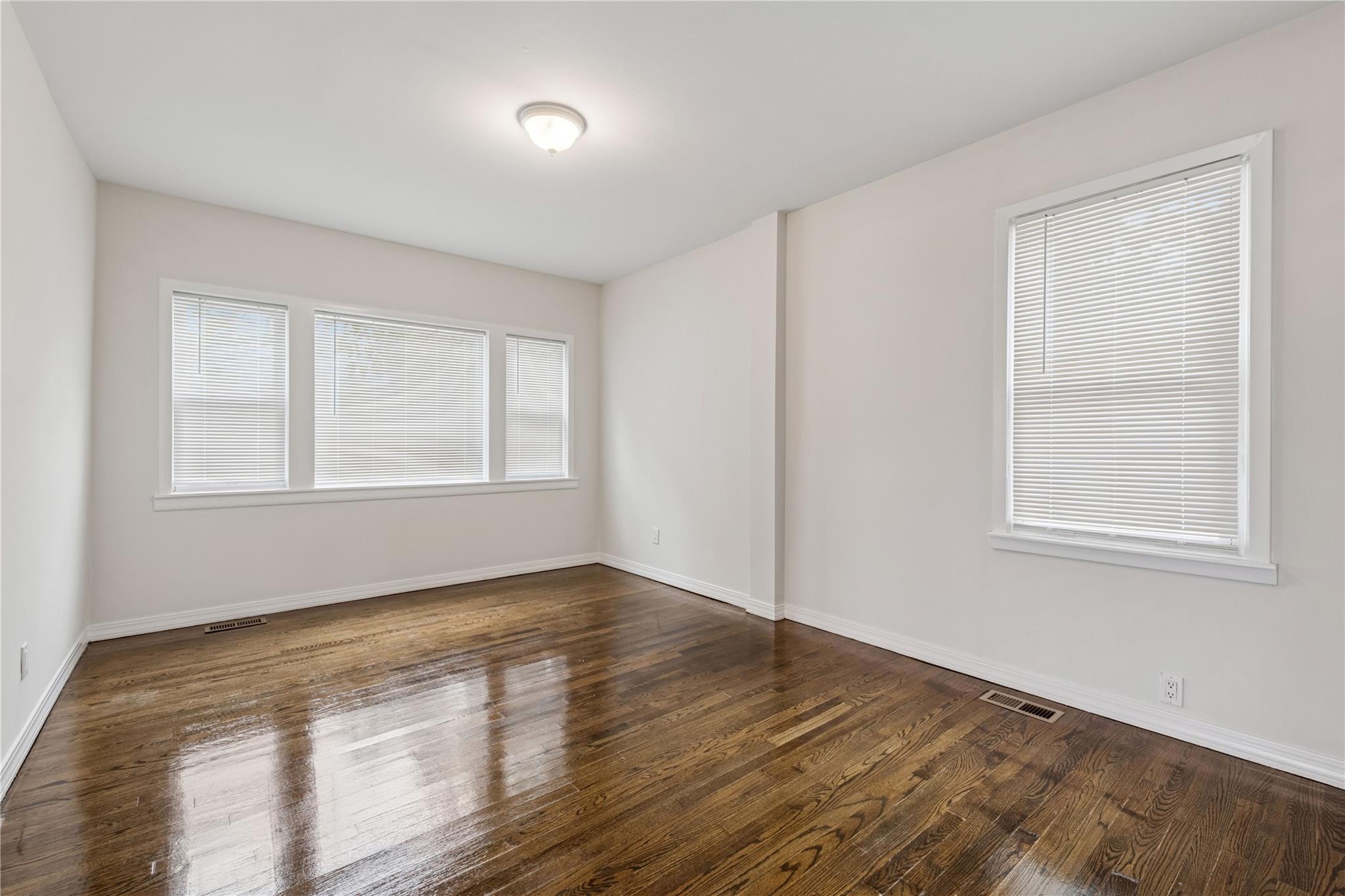 401 Ocean Avenue, Malverne, NY 11565