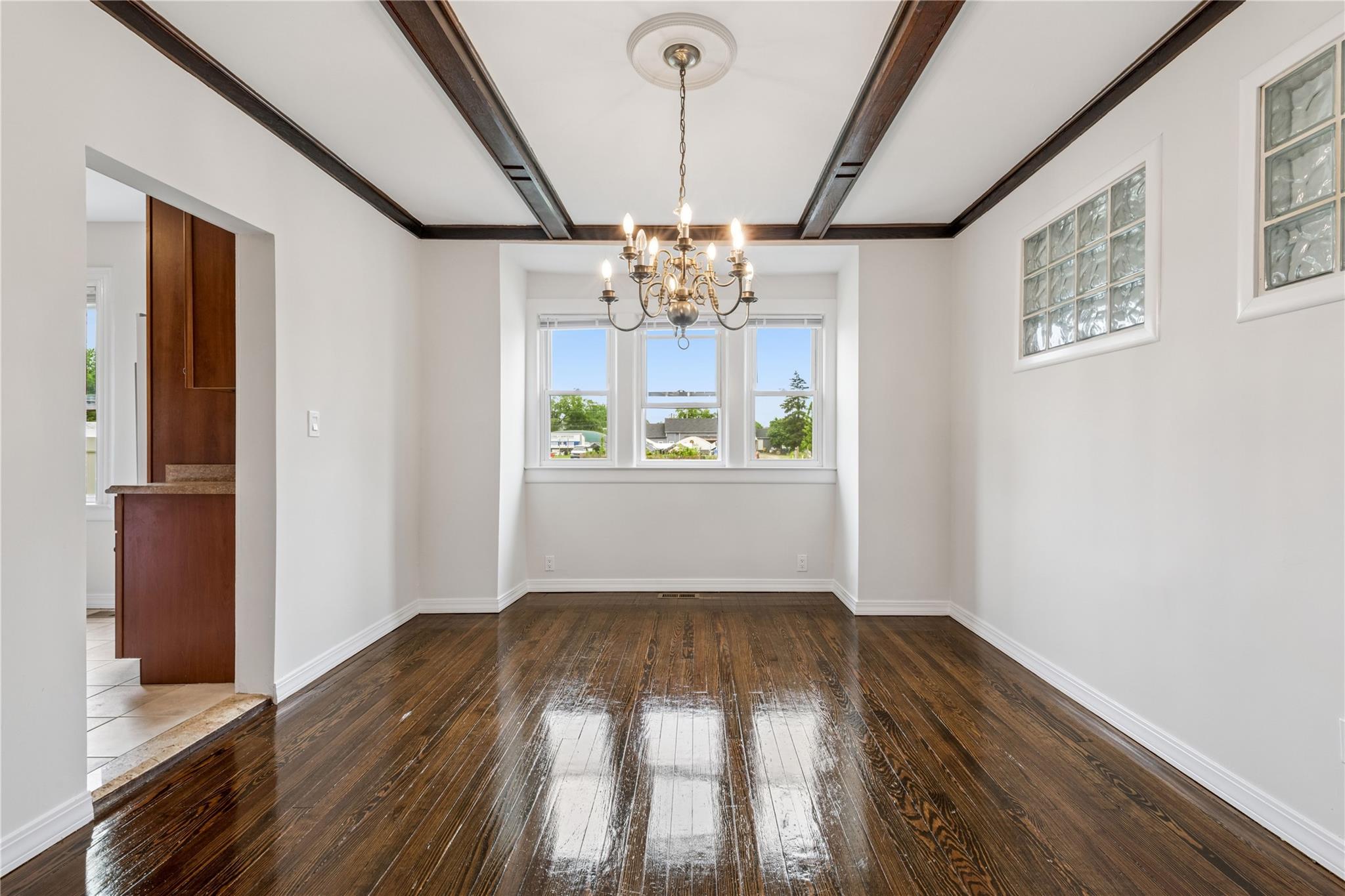 401 Ocean Avenue, Malverne, NY 11565