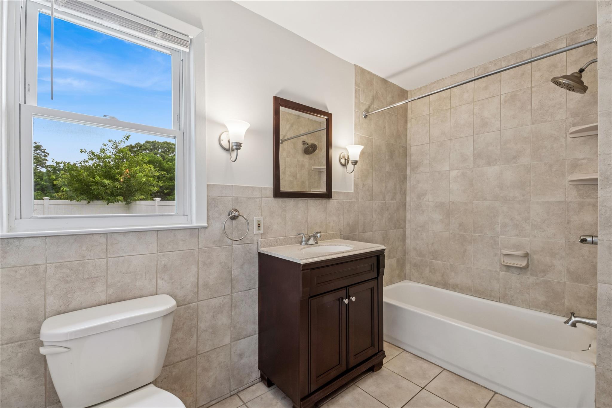 401 Ocean Avenue, Malverne, NY 11565