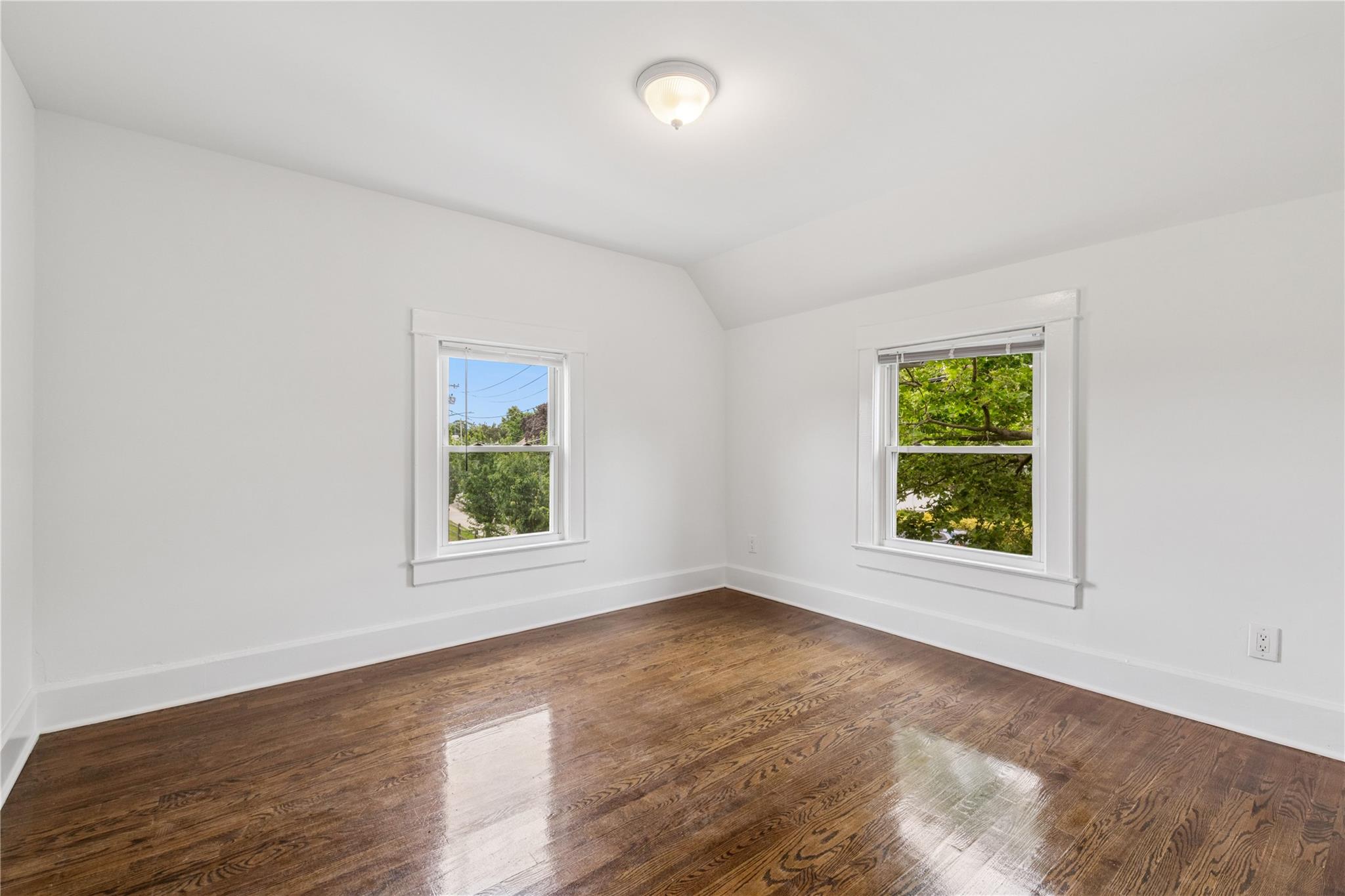 401 Ocean Avenue, Malverne, NY 11565