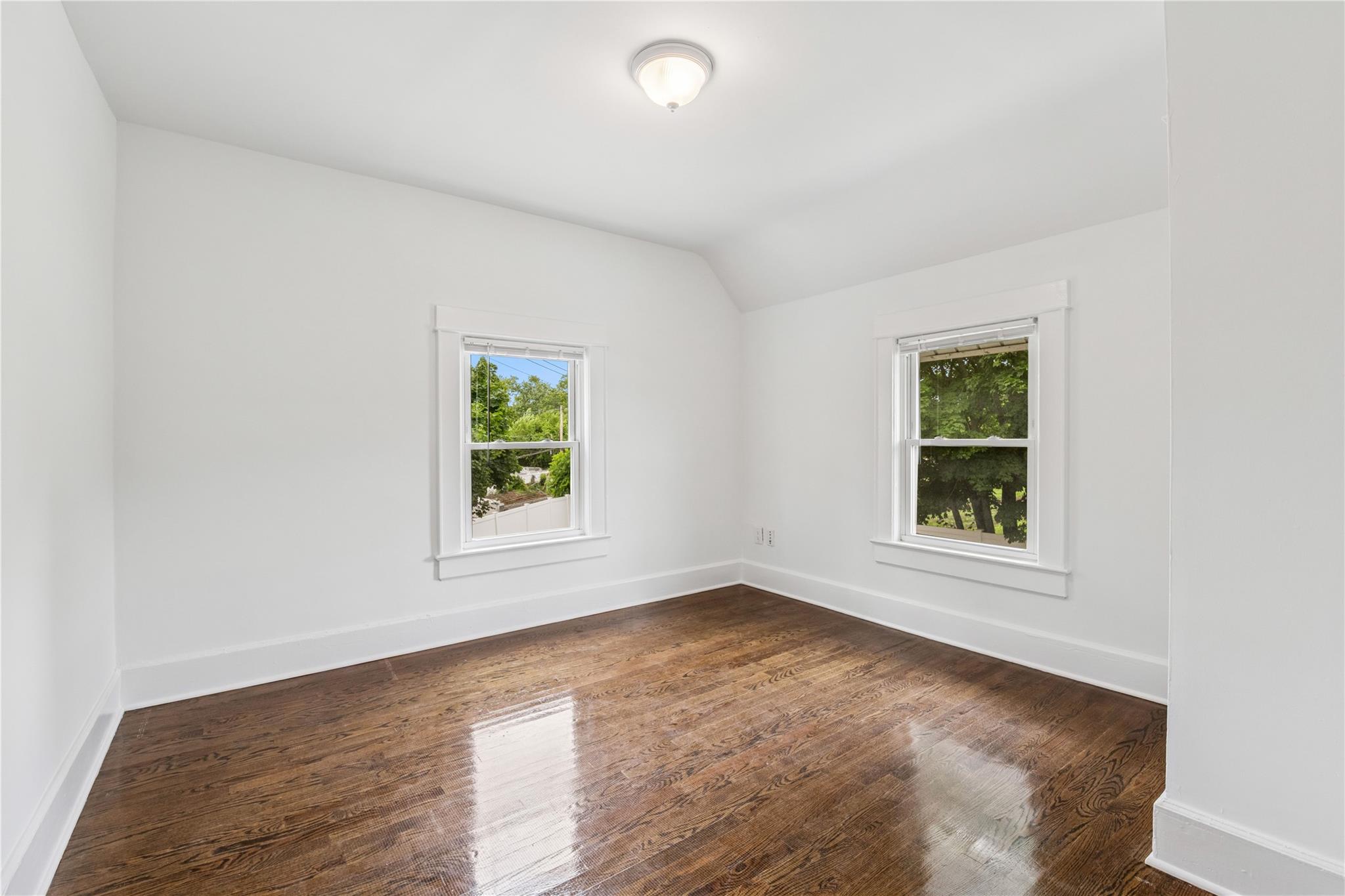 401 Ocean Avenue, Malverne, NY 11565