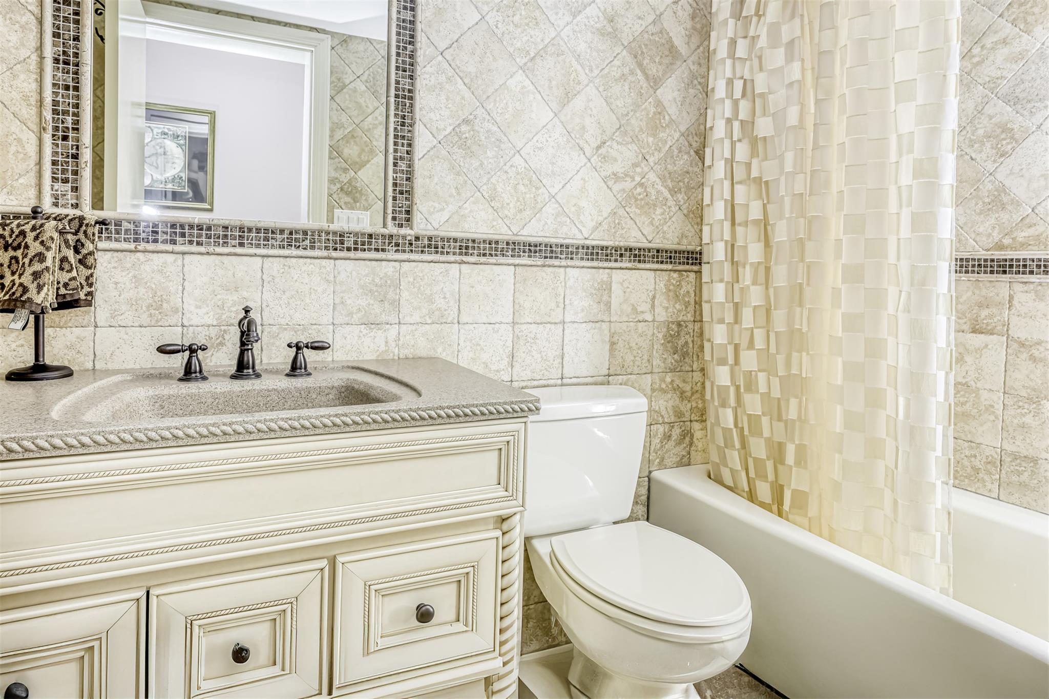 7 Bartlett Road, Monsey, NY 10952