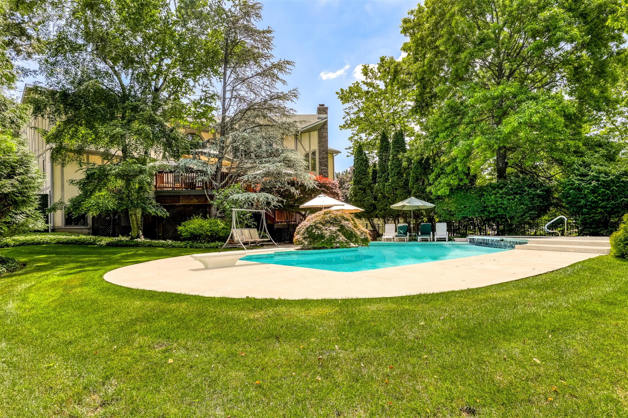 7 Bartlett Road, Monsey, NY 10952