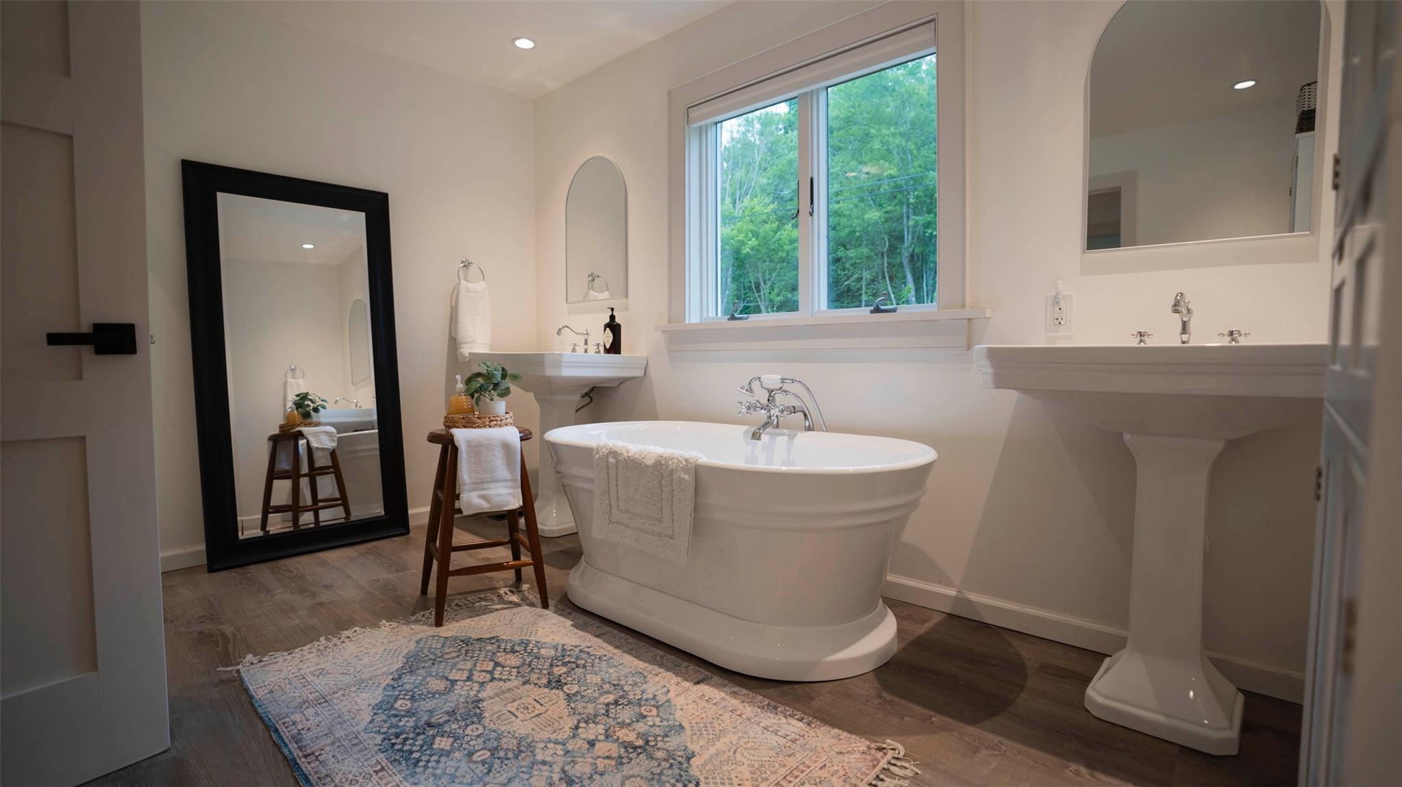 334 Lake Drive, Rhinebeck, NY 12572