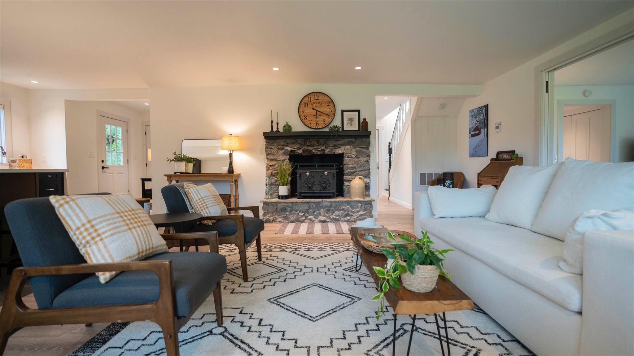 334 Lake Drive, Rhinebeck, NY 12572