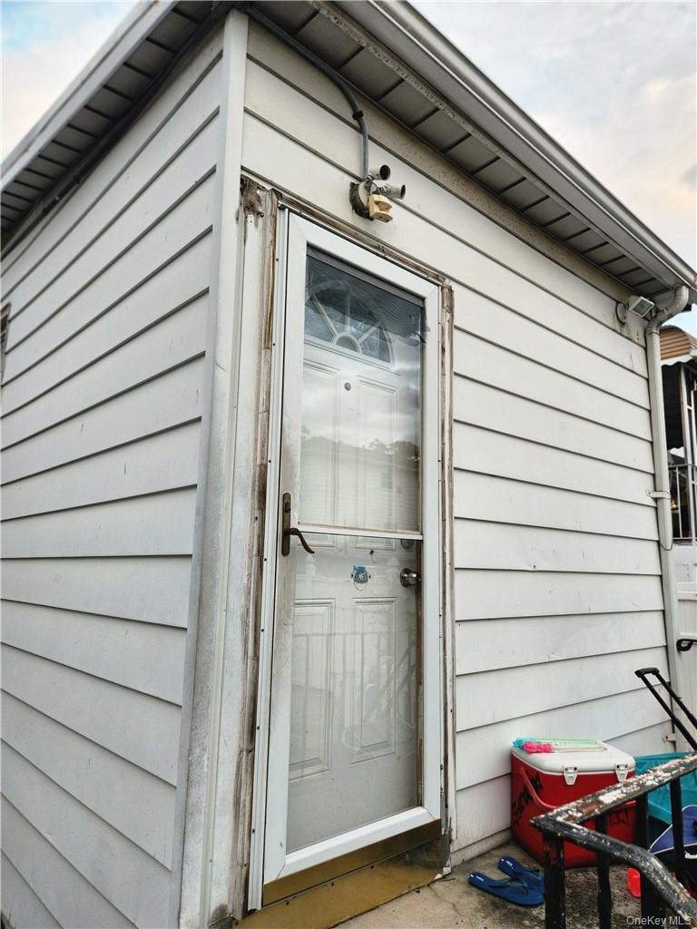 815 Swinton Avenue, Bronx, NY 10465