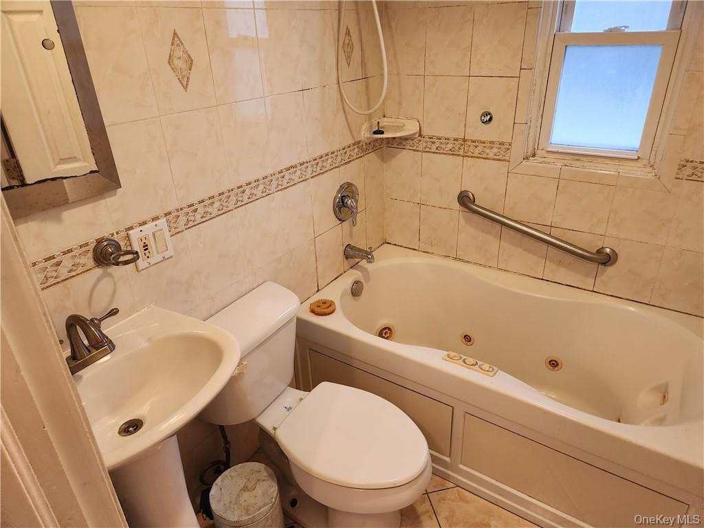 815 Swinton Avenue, Bronx, NY 10465