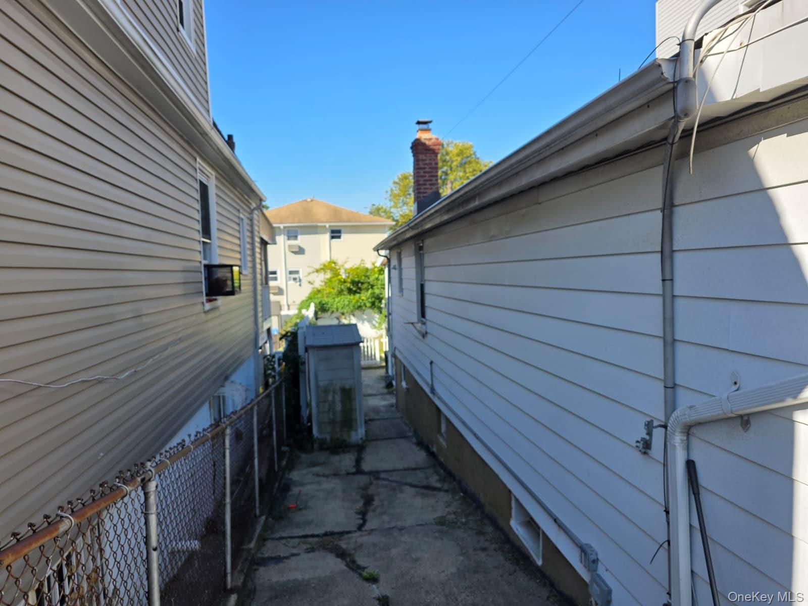 815 Swinton Avenue, Bronx, NY 10465