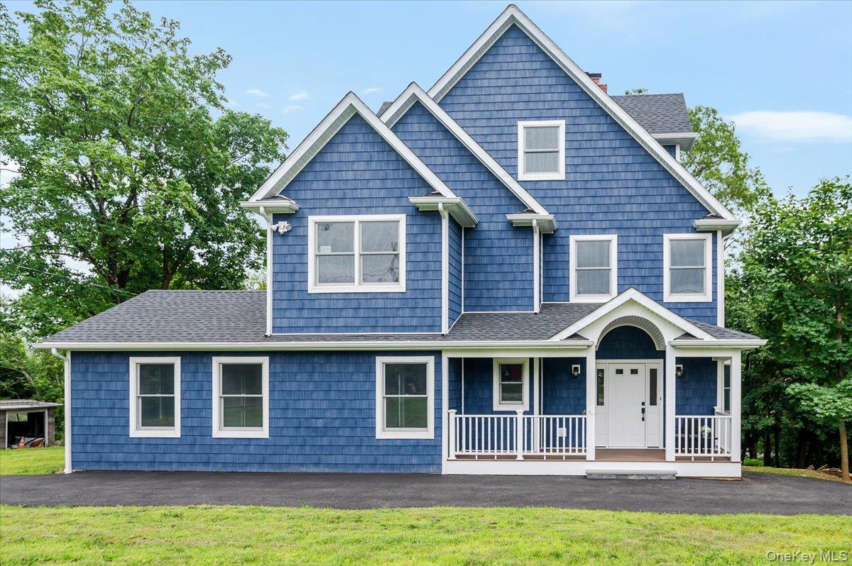 35 Summit Drive, Mahopac, NY 10541