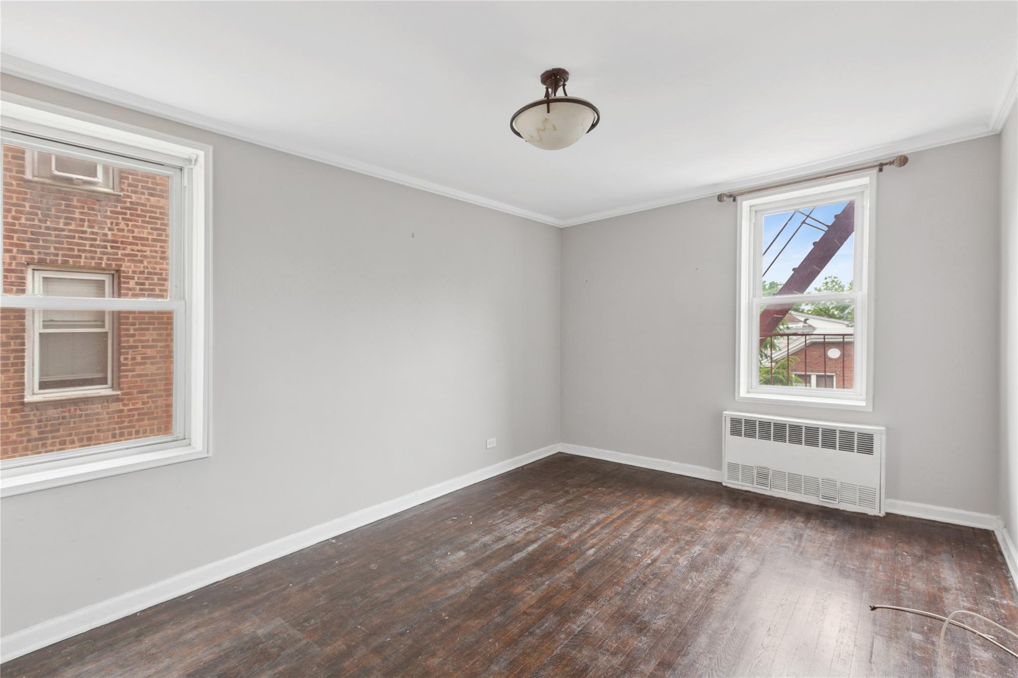33-25 90 Street # 3A, Jackson Heights, NY 11372