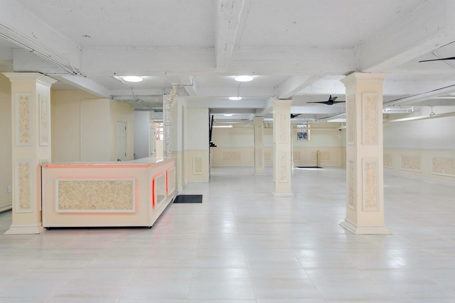 33-25 90 Street # 3A, Jackson Heights, NY 11372