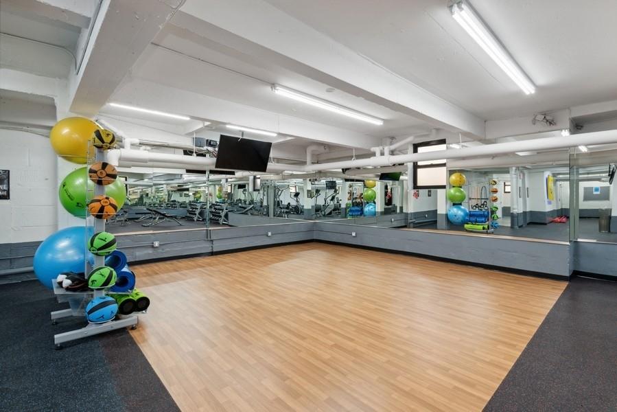 33-25 90 Street # 3A, Jackson Heights, NY 11372