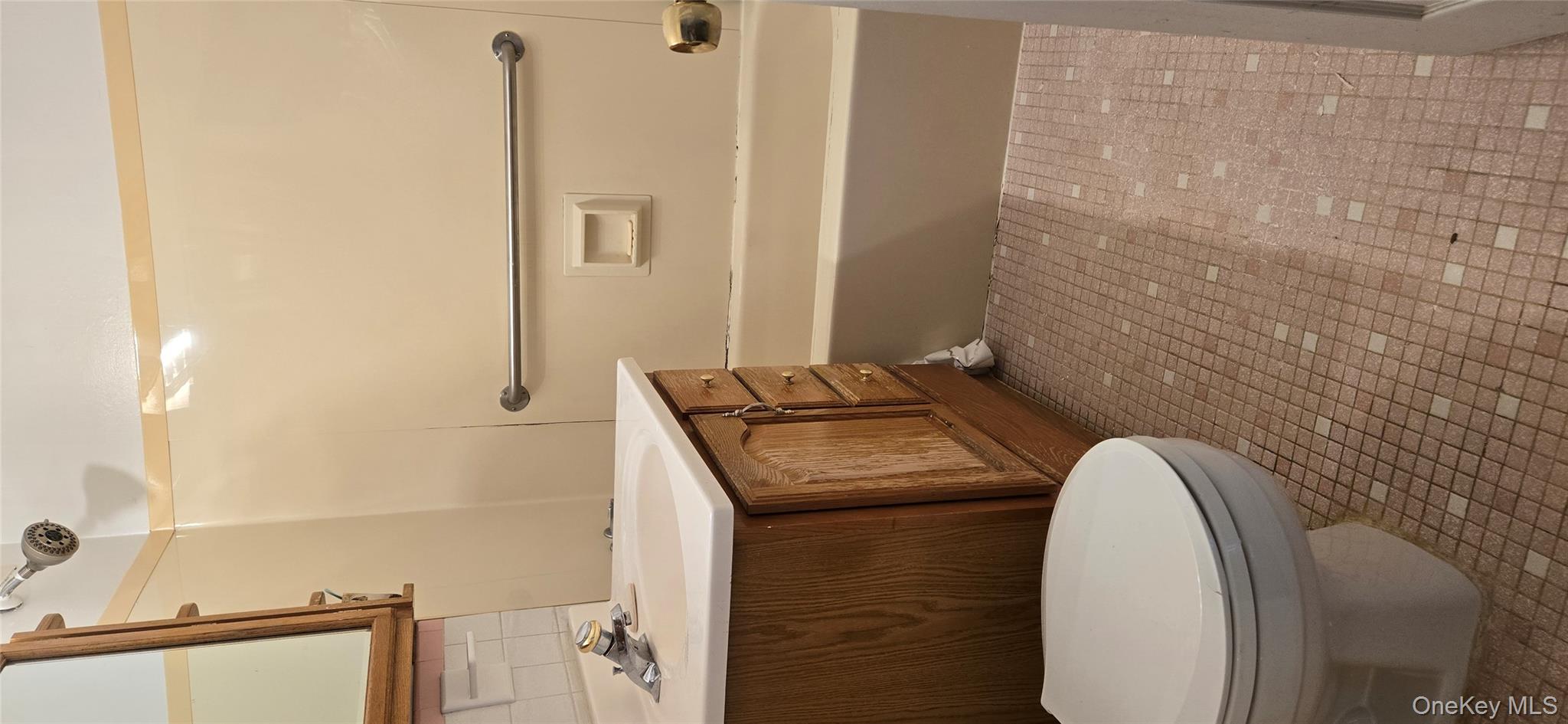 68-20 Selfridge Street # 6H, Forest Hills, NY 11375