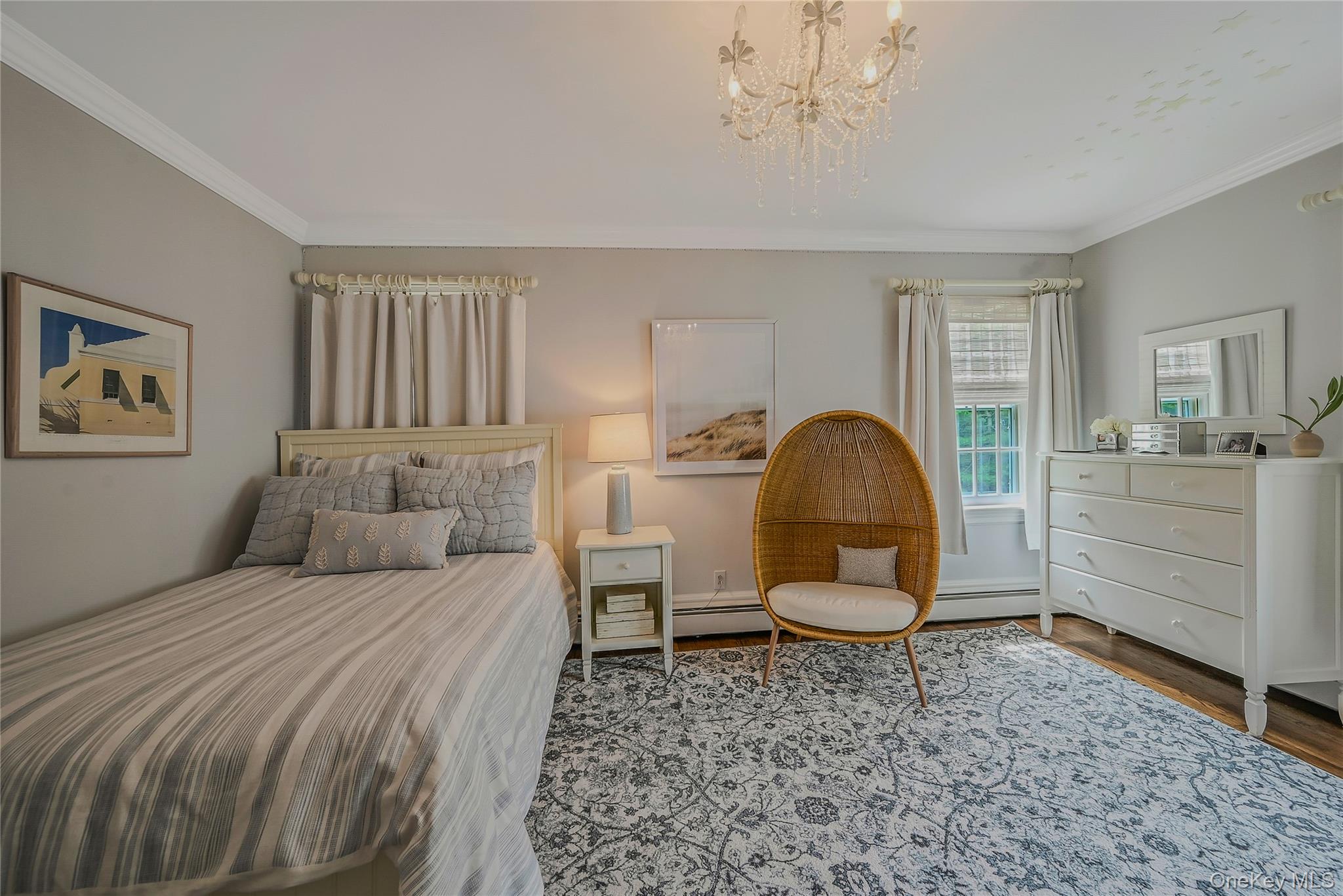 27 Van Wyck Lane, Lloyd Harbor, NY 11743